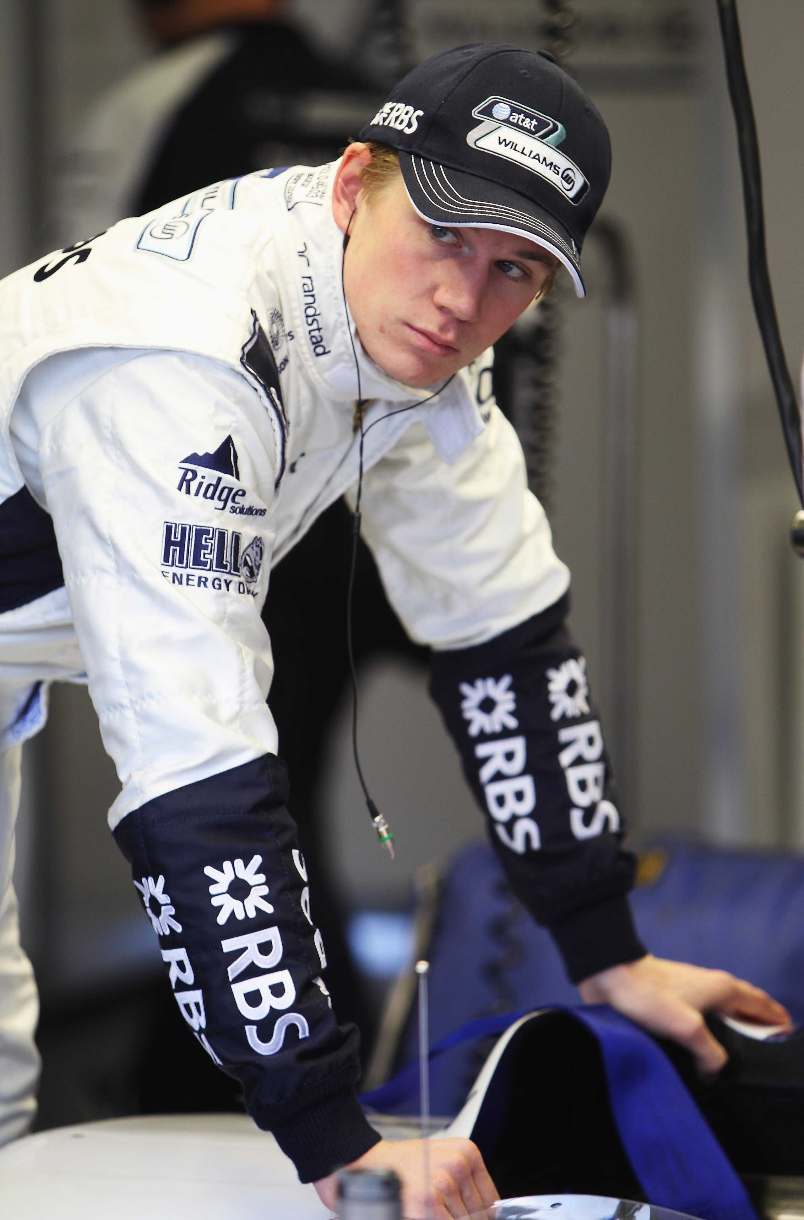 JEREZ DE LA FRONTERA, SPAIN - FEBRUARY 19:  Nico Hulkenburg of Germany and Williams prepares to drive during winter testing at the Circuito De Jerez on February 19, 2010 in Jerez de la Frontera, Spain.  (Photo by Mark Thompson/Getty Images)