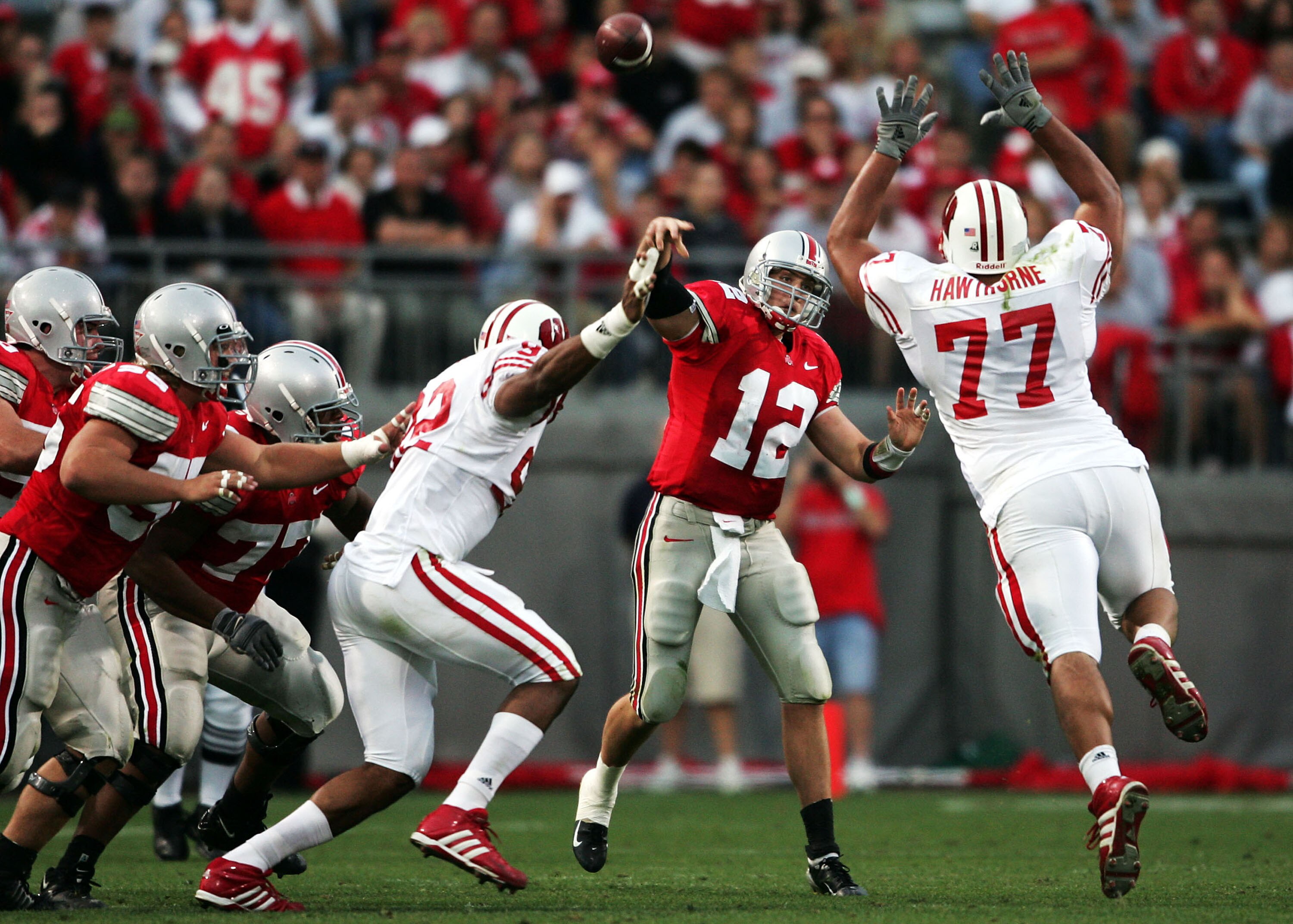 COLUMBUS, OH - OCTOBER 9:  Justin Zwick #12 of Ohio State throws a pass against Wisconsin at Ohio Stadium on October 9, 2004 in Columbus, Ohio.  (Photo by Andy Lyons/Getty Images)