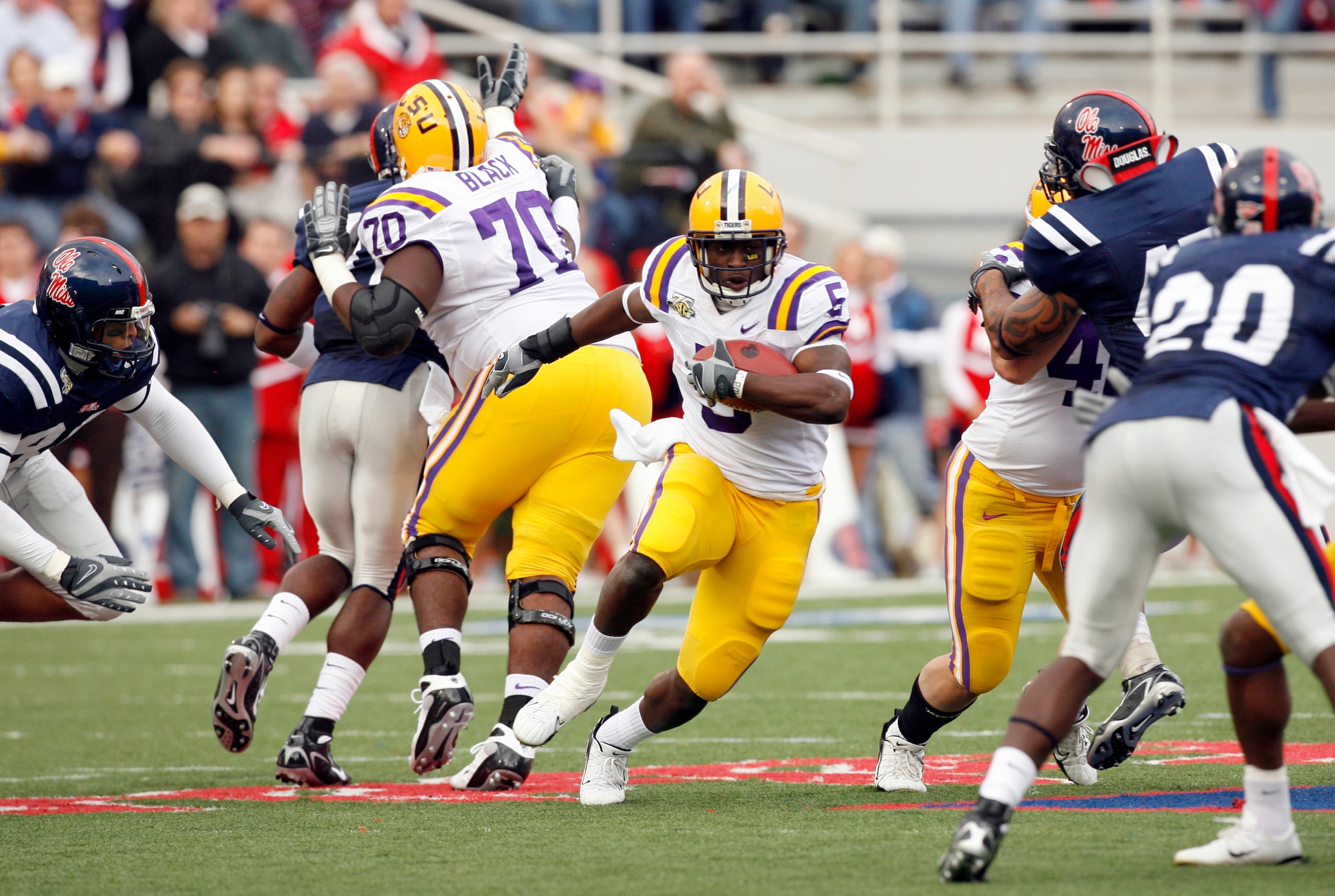 OXFORD, MS - NOVEMBER 17:  Keiland Williams #5 of the LSU Tigers runs against the Mississippi Rebels at Vaught-Hemingway Stadium at Hollingsworth Field November 17, 2007 in Oxford, Mississippi.  (Photo by Joe Murphy/Getty Images)
