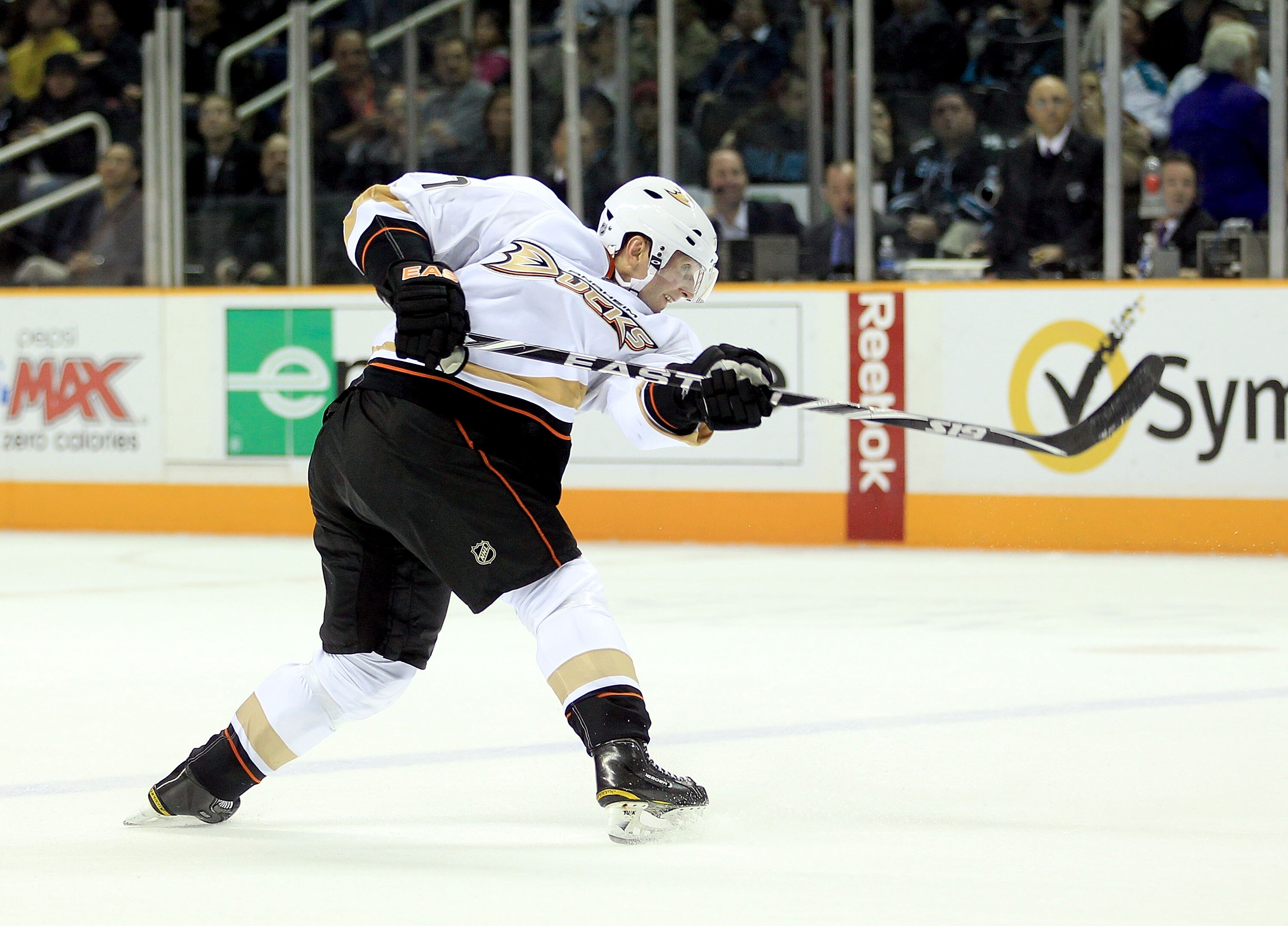 SAN JOSE, CA - NOVEMBER 09: Lubomir Visnovsky #17 of the Anaheim Ducks scores the winning goal in overtime of their game against the San Jose Sharks at HP Pavilion on November 9, 2010 in San Jose, California.  (Photo by Ezra Shaw/Getty Images)
