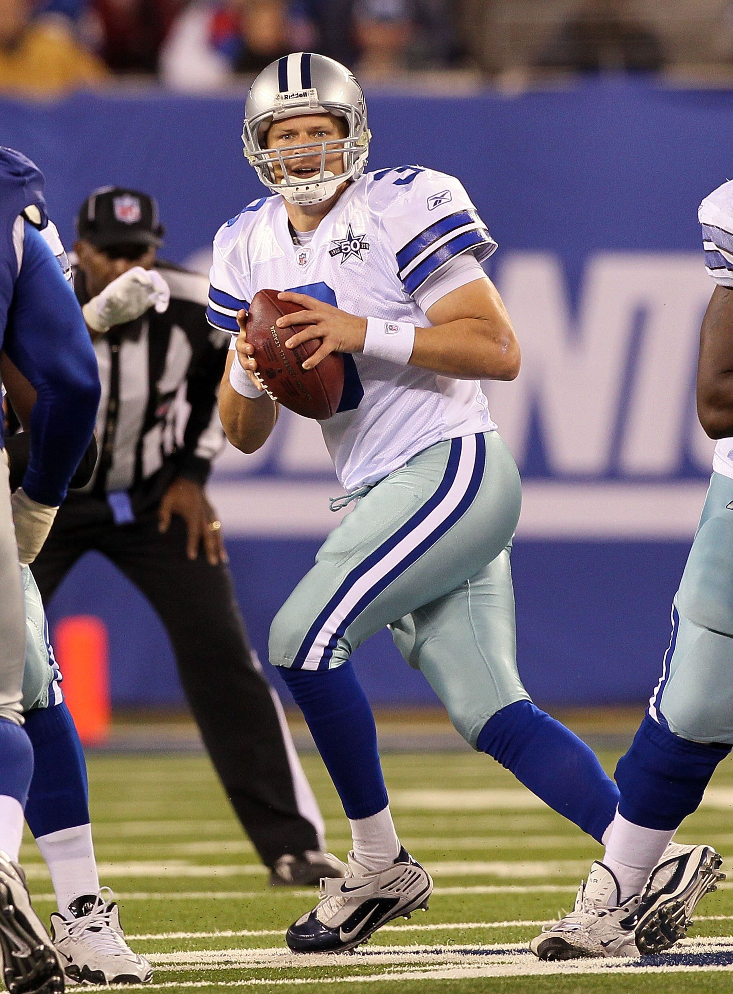 EAST RUTHERFORD, NJ - NOVEMBER 14: Jon Kitna #3 of the Dallas Cowboys in action against the New York Giants on November 14, 2010 at the New Meadowlands Stadium in East Rutherford, New Jersey. The Cowboys defeated the Giants 33-20. (Photo by Jim McIsaac/ EAST RUTHERFORD, NJ - NOVEMBER 14: Jon Kitna #3 of the Dallas Cowboys in action against the New York Giants on November 14, 2010 at the New Meadowlands Stadium in East Rutherford, New Jersey. The Cowboys defeated the Giants 33-20. (Photo by Jim McIsaac/