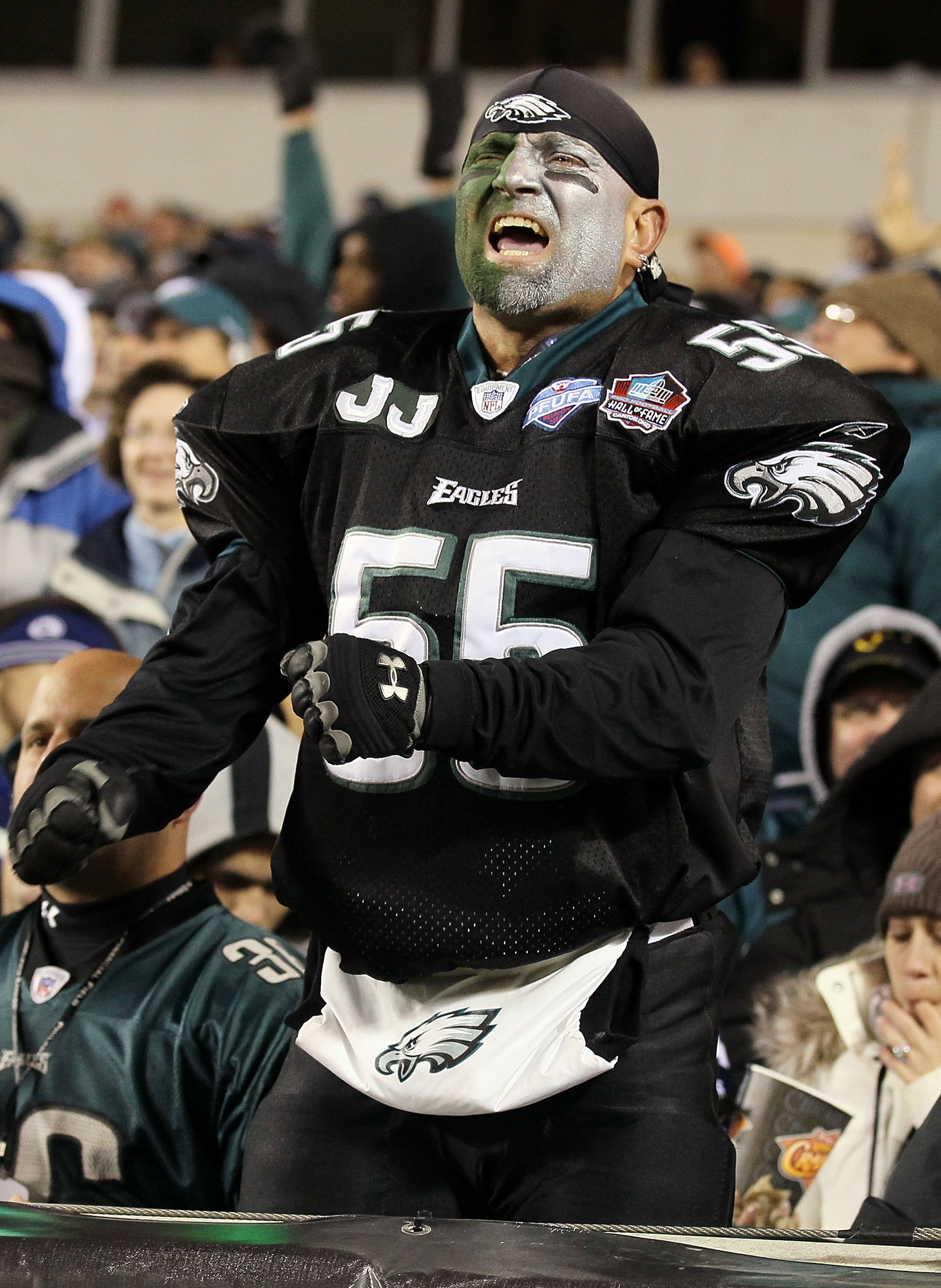 PHILADELPHIA - NOVEMBER 07:  A fan of the Philadelphia Eagles cheers against the Indianapolis Colts on November 7, 2010 at Lincoln Financial Field in Philadelphia, Pennsylvania. The Eagles defeated the Colts 26-24.  (Photo by Jim McIsaac/Getty Images)