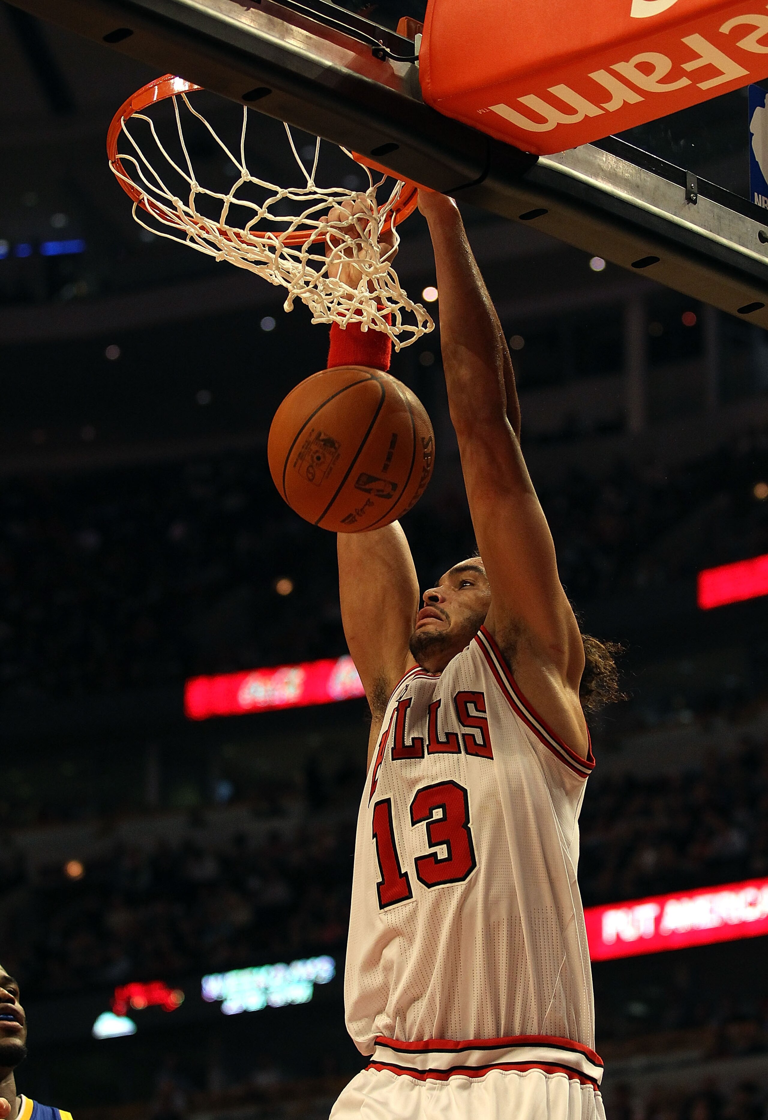 CHICAGO - NOVEMBER 11: Joakim Noah #13 of the Chicago Bulls dunks the ball against the Golden State Warriors at the United Center on November 11, 2010 in Chicago, Illinois. The Bulls defeated the Warriors 120-90. NOTE TO USER: User expressly acknowledges CHICAGO - NOVEMBER 11: Joakim Noah #13 of the Chicago Bulls dunks the ball against the Golden State Warriors at the United Center on November 11, 2010 in Chicago, Illinois. The Bulls defeated the Warriors 120-90. NOTE TO USER: User expressly acknowledges