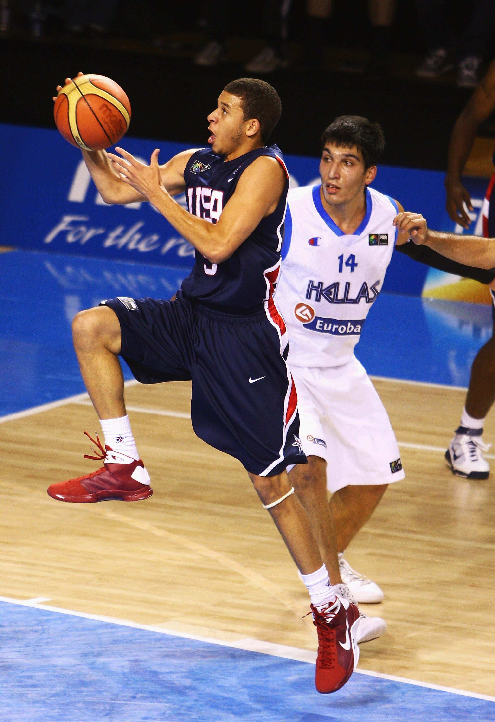 AUCKLAND, NEW ZEALAND - JULY 12:  Seth Curry of USA lays the ball up during the U19 Basketball World Championships Final match between Greece and the United States of America at North Shore Events Centre on July 12, 2009 in Auckland, New Zealand.  (Photo