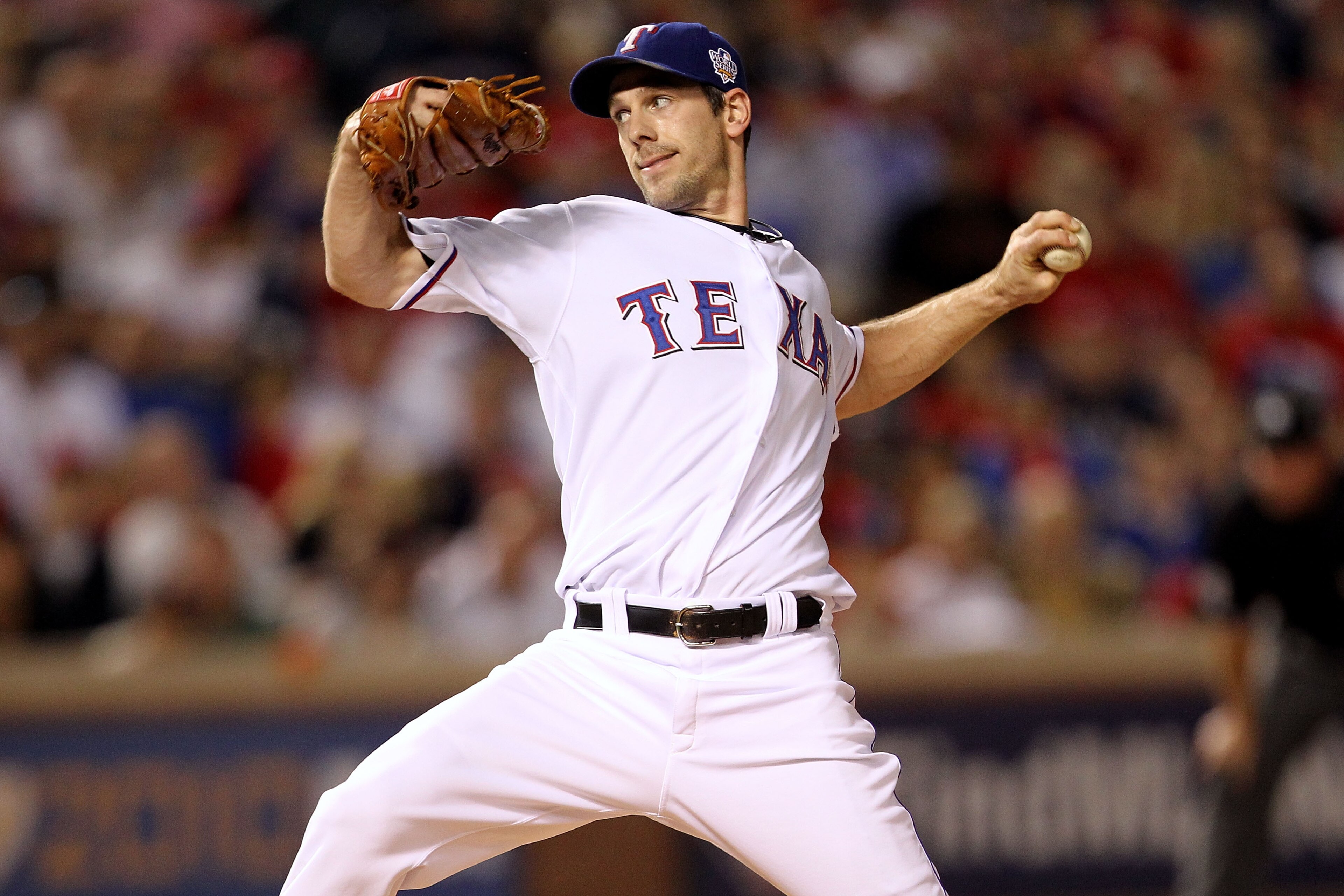 ARLINGTON, TX - NOVEMBER 01: Cliff Lee #33 of the Texas Rangers pitches against the San Francisco Giants in Game Five of the 2010 MLB World Series at Rangers Ballpark in Arlington on November 1, 2010 in Arlington, Texas. (Photo by Ronald Martinez/Getty ARLINGTON, TX - NOVEMBER 01: Cliff Lee #33 of the Texas Rangers pitches against the San Francisco Giants in Game Five of the 2010 MLB World Series at Rangers Ballpark in Arlington on November 1, 2010 in Arlington, Texas. (Photo by Ronald Martinez/Getty