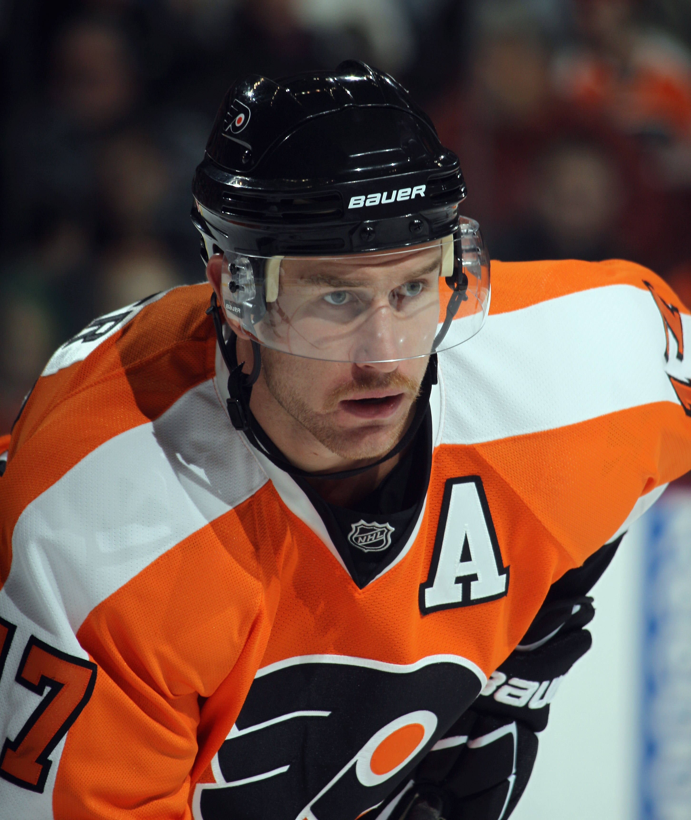 PHILADELPHIA - NOVEMBER 18: Jeff Carter #17 of the Philadelphia Flyers skates against the Tampa Bay Lightning at the Wells Fargo Center on November 18, 2010 in Philadelphia, Pennsylvania. The Lightning defeated the Flyers 8-7. (Photo by Bruce Bennett/Ge PHILADELPHIA - NOVEMBER 18: Jeff Carter #17 of the Philadelphia Flyers skates against the Tampa Bay Lightning at the Wells Fargo Center on November 18, 2010 in Philadelphia, Pennsylvania. The Lightning defeated the Flyers 8-7. (Photo by Bruce Bennett/Ge