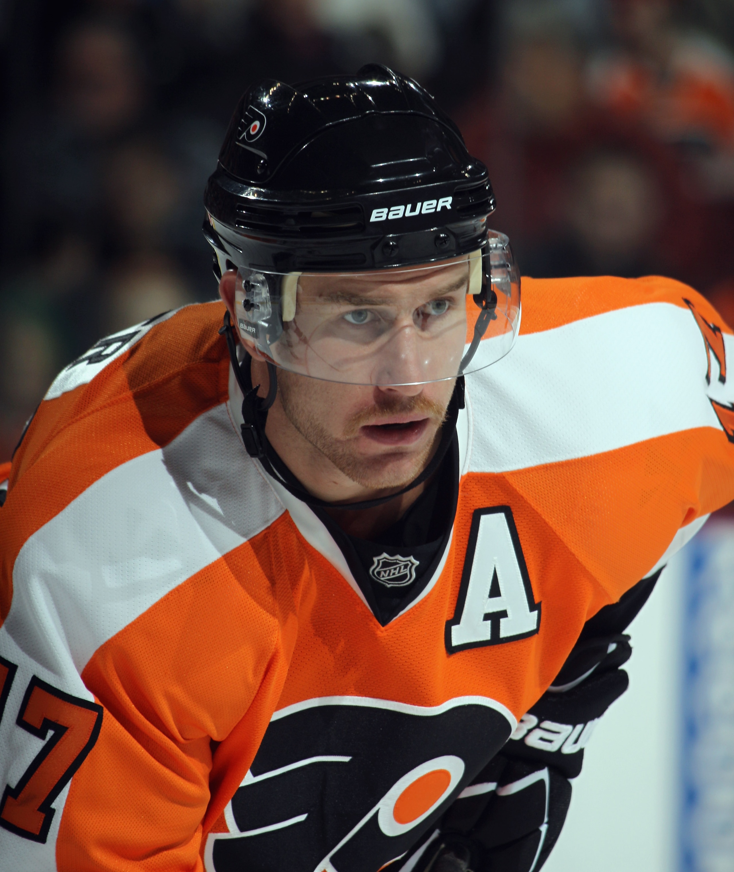 PHILADELPHIA - NOVEMBER 18:  Jeff Carter #17 of the Philadelphia Flyers skates against the Tampa Bay Lightning at the Wells Fargo Center on November 18, 2010 in Philadelphia, Pennsylvania. The Lightning defeated the Flyers 8-7.  (Photo by Bruce Bennett/Ge