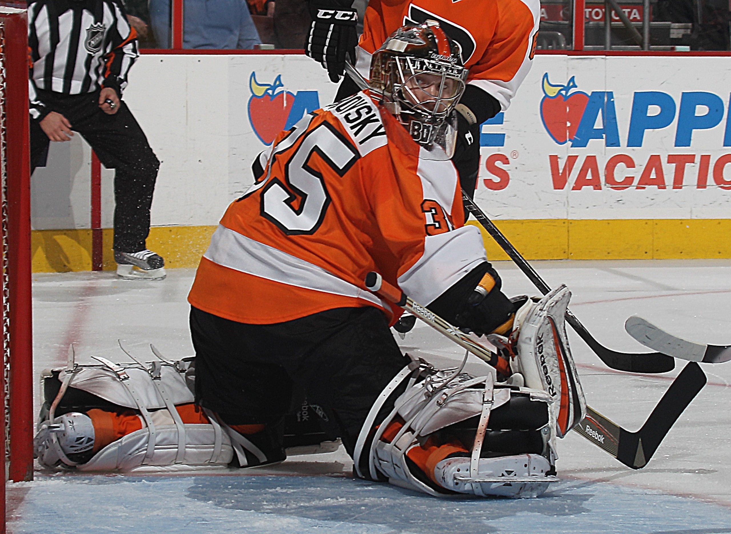 PHILADELPHIA - NOVEMBER 18:  Sergei Bobrovsky #35 of the Philadelphia Flyers tends net against the Tampa Bay Lightning at the Wells Fargo Center on November 18, 2010 in Philadelphia, Pennsylvania. The Lightning defeated the Flyers 8-7.  (Photo by Bruce Be