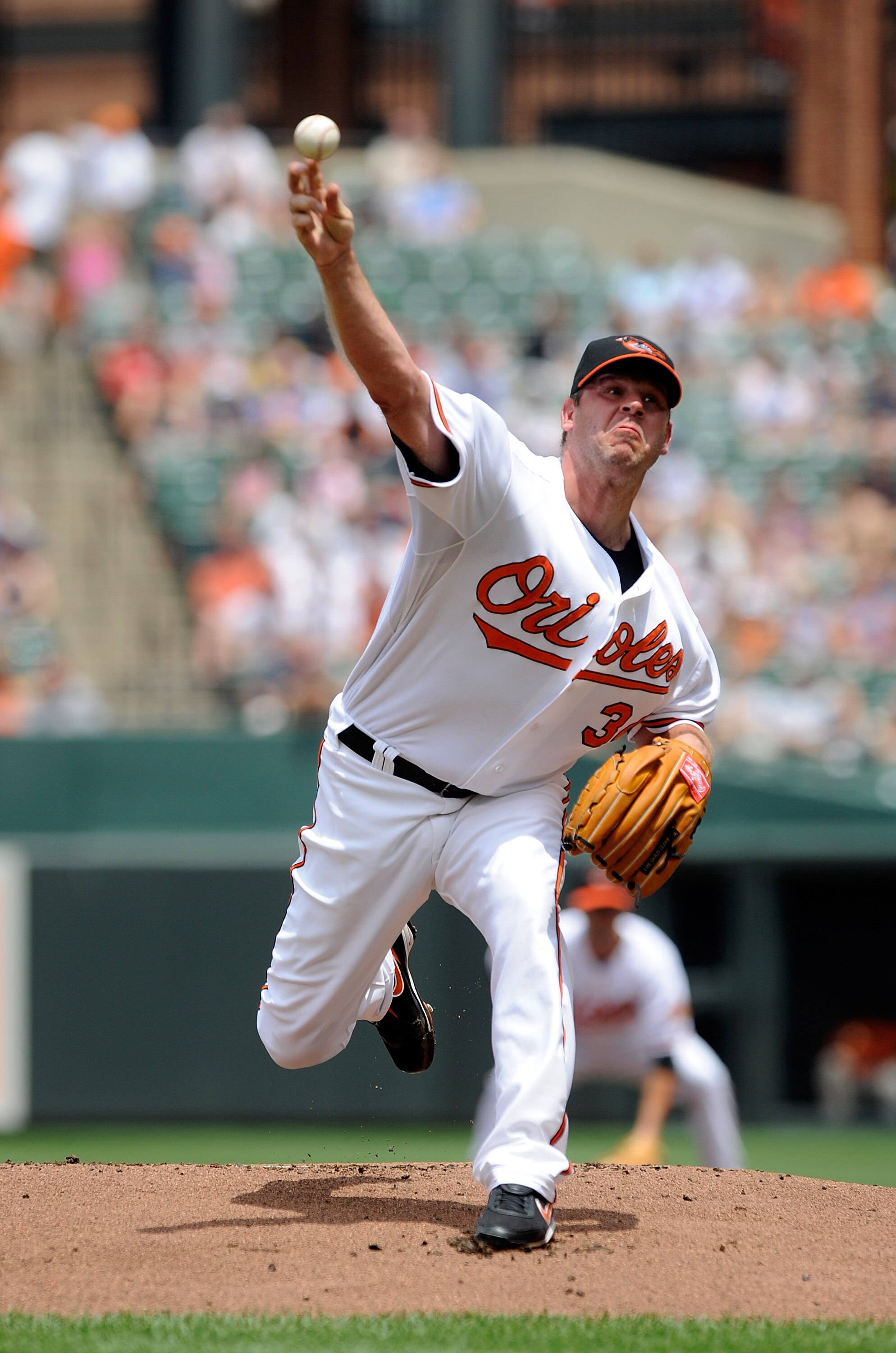 BALTIMORE - JUNE 13:  Kevin Millwood #34 of the Baltimore Orioles pitches against the New York Mets at Camden Yards on June 13, 2010 in Baltimore, Maryland.  (Photo by Greg Fiume/Getty Images)