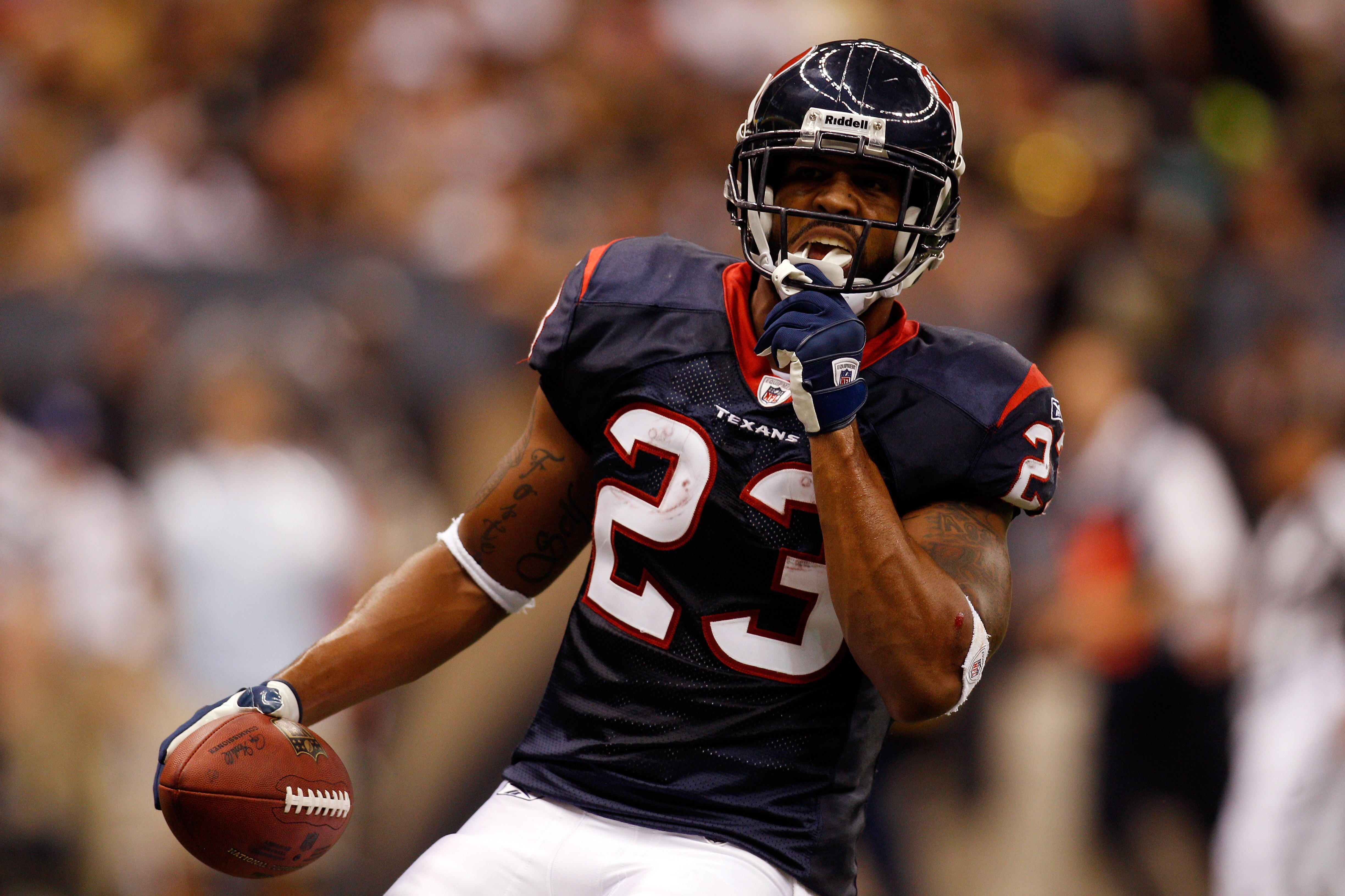NEW ORLEANS - AUGUST 21:  Arian Foster #23 of the Houston Texans celebrates after scoring a touchdown against the New Orleans Saints at the Louisiana Superdome on August 21, 2010 in New Orleans, Louisiana.  (Photo by Chris Graythen/Getty Images)