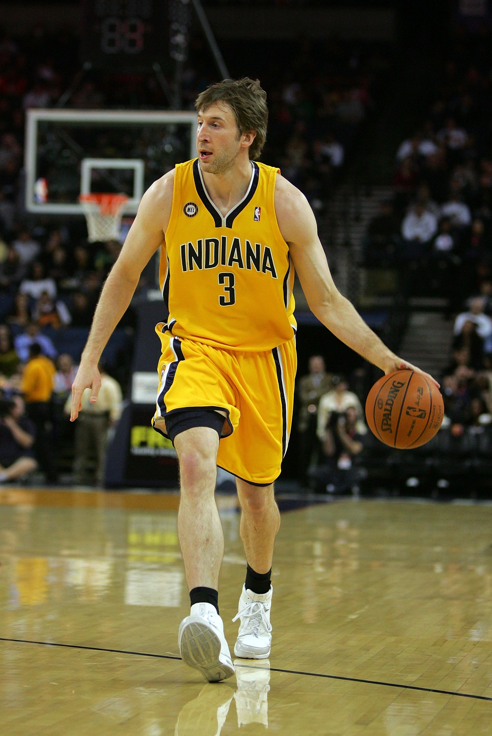 OAKLAND, CA - NOVEMBER 30:  Troy Murphy #3 of the Indiana Pacers in action during their game against the Golden State Warriors at Oracle Arena on November 30, 2009 in Oakland, California. NOTE TO USER: User expressly acknowledges and agrees that, by downl