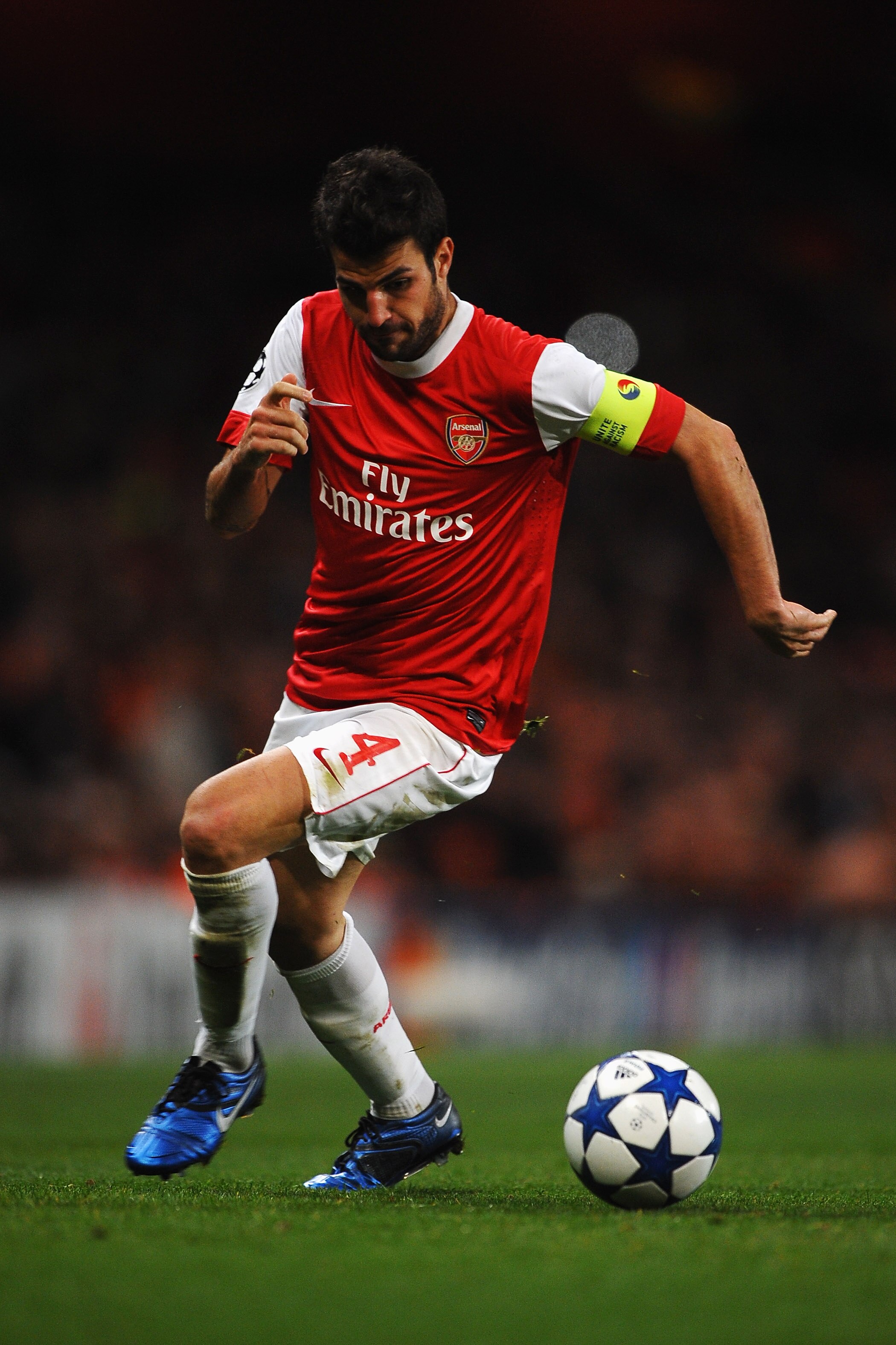 LONDON, ENGLAND - OCTOBER 19:  Captain Cesc Fabregas of Arsenal in action during the UEFA Champions League Group H match between Arsenal and FC Shakhtar Donetsk at the Emirates Stadium on October 19, 2010 in London, England.  (Photo by Laurence Griffiths/