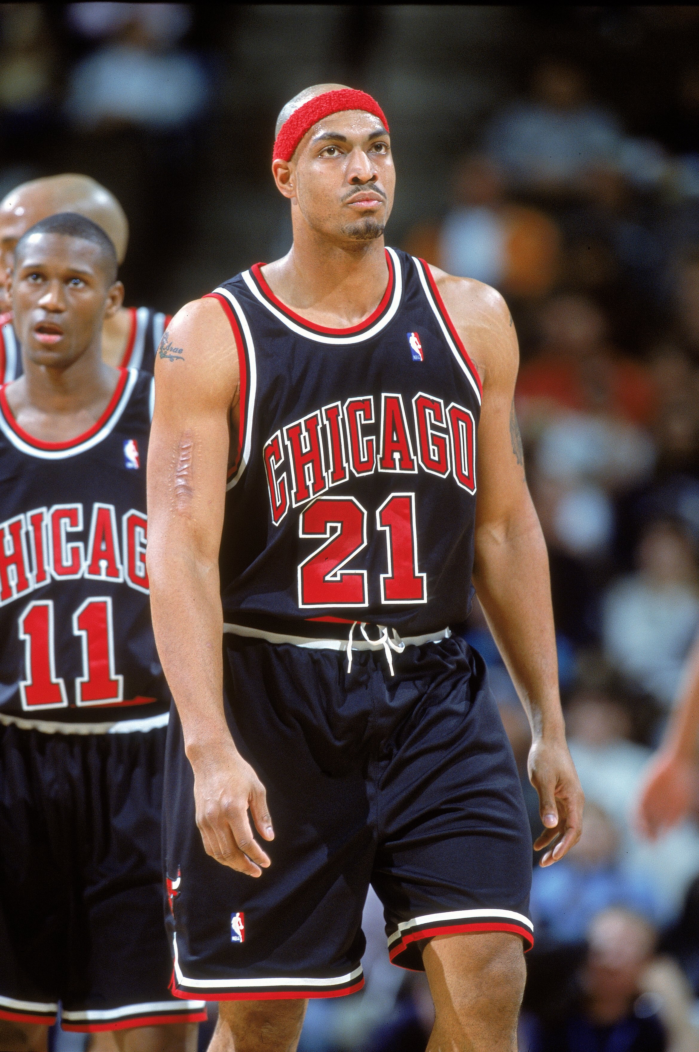 16 Nov 2000: Marcus Fizer #21 of the Chicago Bulls walks down the court during the game against the Denver Nuggets at the Pepsi Center in Denver, Colorado.  The Nuggets defeated the Bulls 89-85.   NOTE TO USER: It is expressly understood that the only rig
