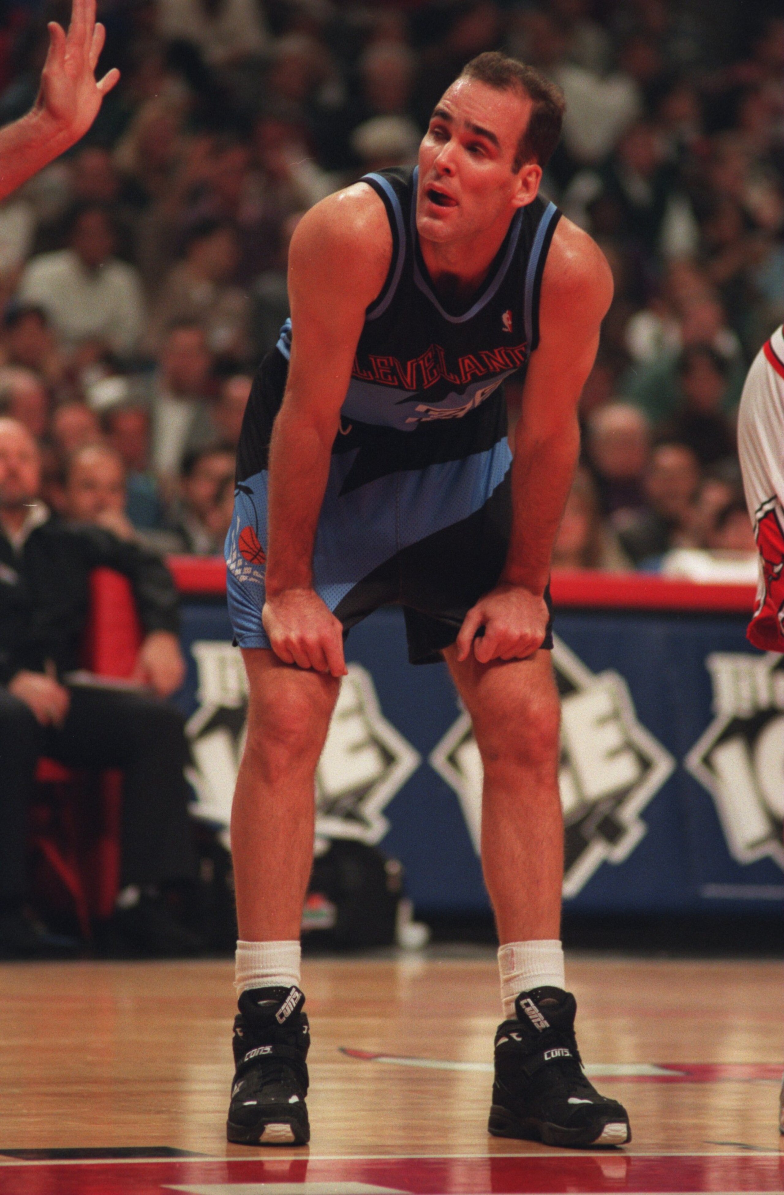 19 Dec 1994:  Danny Ferry of the Cleveland Cavaliers stands on court during the Cavaliers 77-63 victory over the Chicago Bulls at the United Center in Chicago, Illinois.     Mandatory Credit: Jonathan Daniel/Allsport