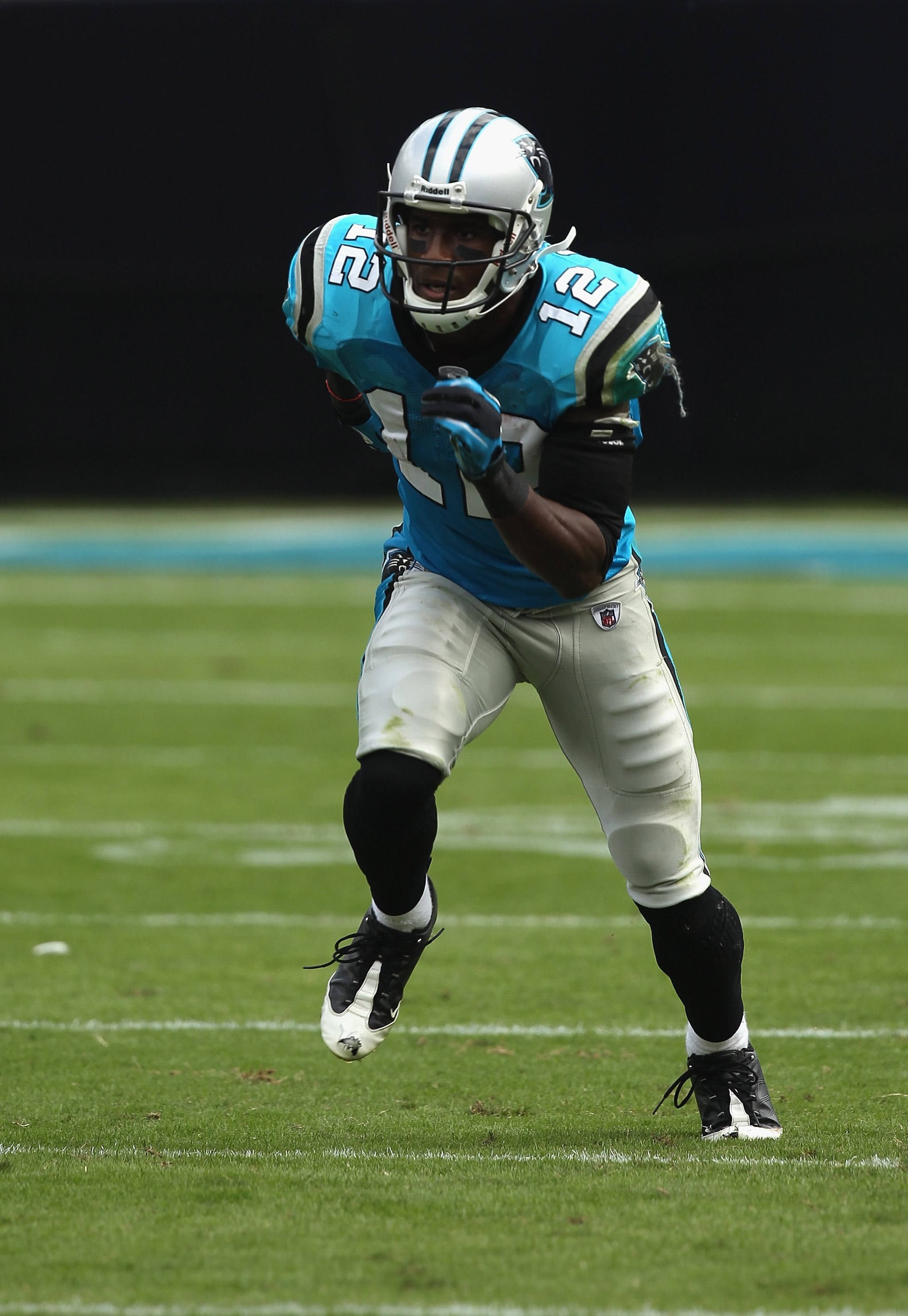 CHARLOTTE, NC - OCTOBER 24:  David Gettis #12 of the Carolina Panthers against the San Francisco 49ers during their game at Bank of America Stadium on October 24, 2010 in Charlotte, North Carolina.  (Photo by Streeter Lecka/Getty Images)