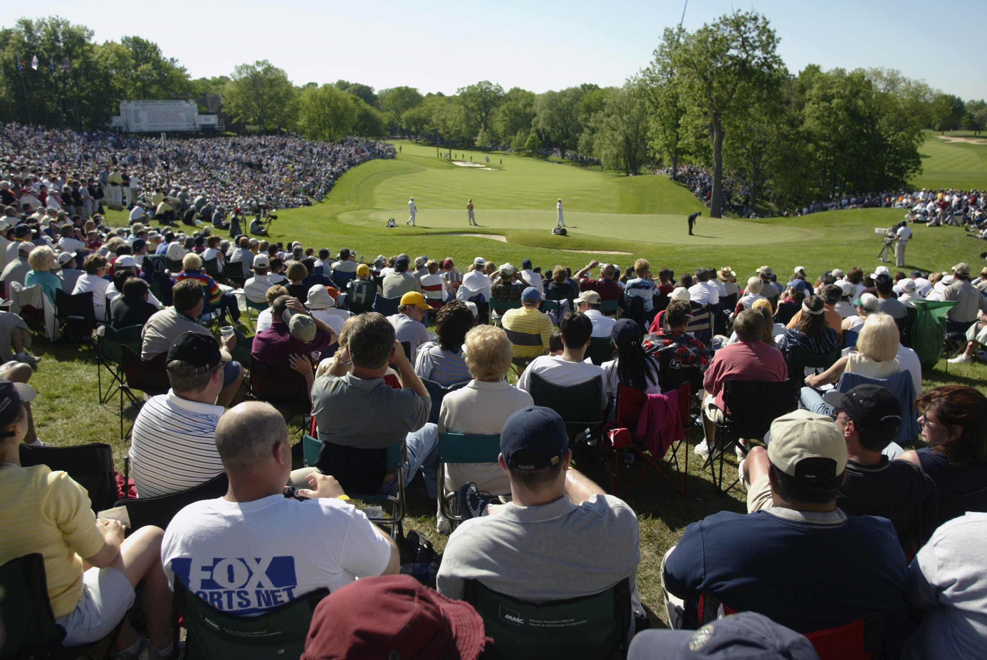 DUBLIN, OHIO - MAY 26:  A general view of the 18th green  during the final round of the Memorial Tournament at Muirfield Village GC on May 26, 2002.  (Photo By Andy Lyons/Getty Images)