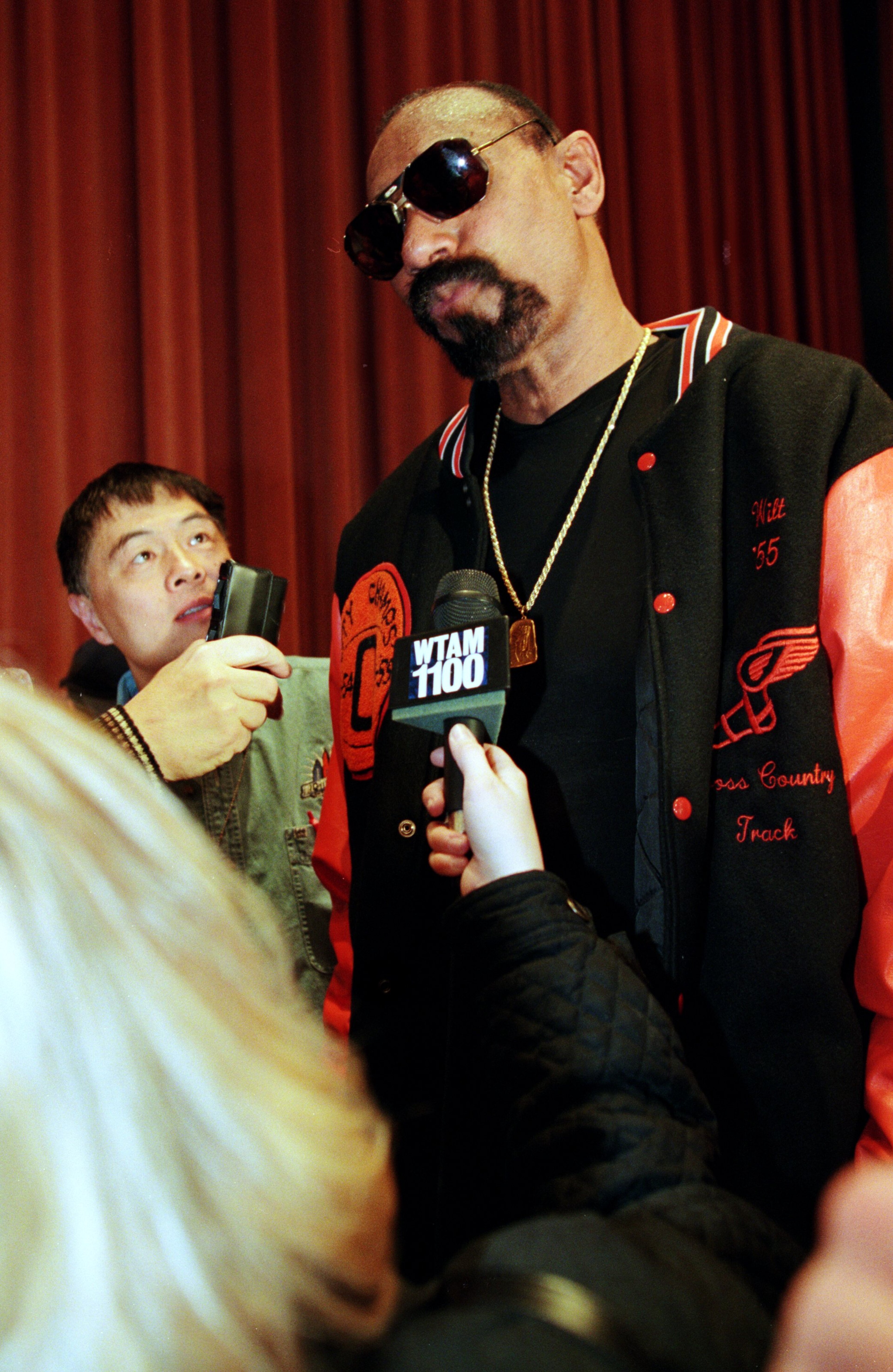 7 Feb 1997: Former Los Angeles Laker Wilt Chamberlain addresses the media at a press conference before the NBA All-Star Game at the Renaissance Hotel in Cleveland, Ohio. Mandatory Credit: Brian Bahr /Allsport 7 Feb 1997: Former Los Angeles Laker Wilt Chamberlain addresses the media at a press conference before the NBA All-Star Game at the Renaissance Hotel in Cleveland, Ohio. Mandatory Credit: Brian Bahr /Allsport