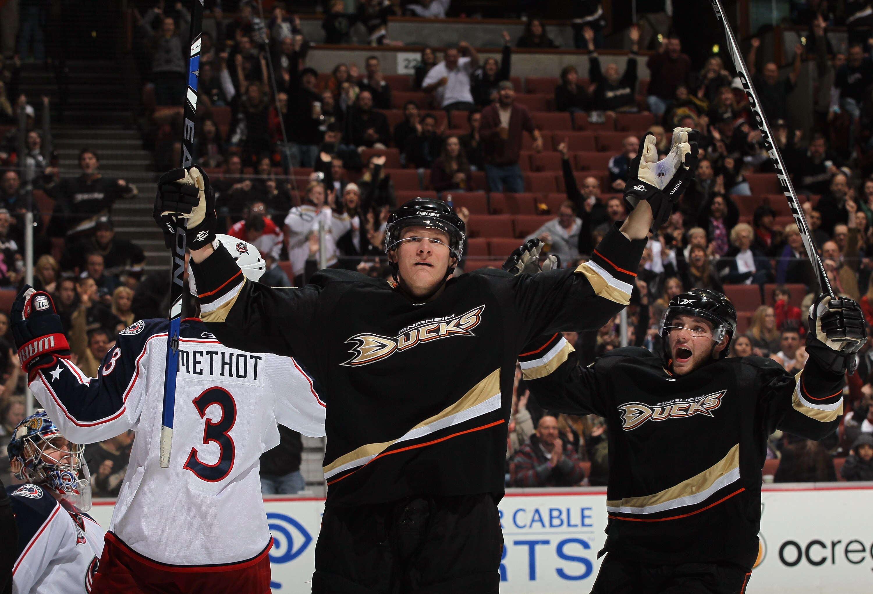ANAHEIM, CA - NOVEMBER 19:  Corey Perry (L) #10 of the Anaheim Ducks celebrates his goal with teammate Bobby Ryan #9 against the Columbus Blue Jackets during the third period at the Honda Center on November 19, 2010 in Anaheim, California. The Blue Jacket