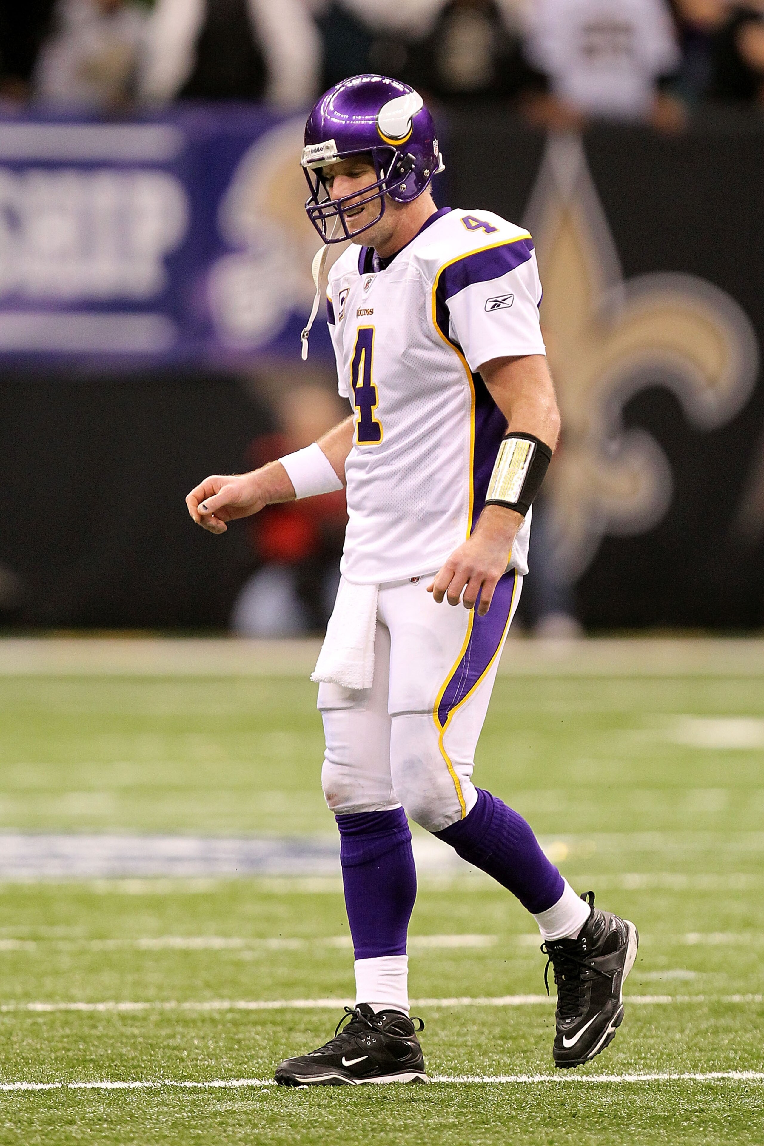 NEW ORLEANS - JANUARY 24: Brett Favre #4 of the Minnesota Vikings reacts after he threw an interception late in the fourth quarter against the New Orleans Saints during the NFC Championship Game at the Louisiana Superdome on January 24, 2010 in New Orlea NEW ORLEANS - JANUARY 24: Brett Favre #4 of the Minnesota Vikings reacts after he threw an interception late in the fourth quarter against the New Orleans Saints during the NFC Championship Game at the Louisiana Superdome on January 24, 2010 in New Orlea
