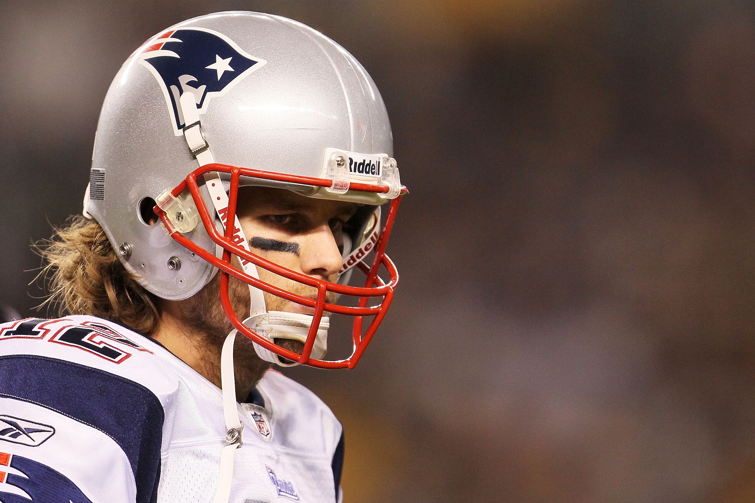 PITTSBURGH - NOVEMBER 14: Tom Brady #12 of the New England Patriots waits for play to resume against the Pittsburgh Steelers on November 14, 2010 at Heinz Field in Pittsburgh, Pennsylvania. (Photo by Chris McGrath/Getty Images) PITTSBURGH - NOVEMBER 14: Tom Brady #12 of the New England Patriots waits for play to resume against the Pittsburgh Steelers on November 14, 2010 at Heinz Field in Pittsburgh, Pennsylvania. (Photo by Chris McGrath/Getty Images)