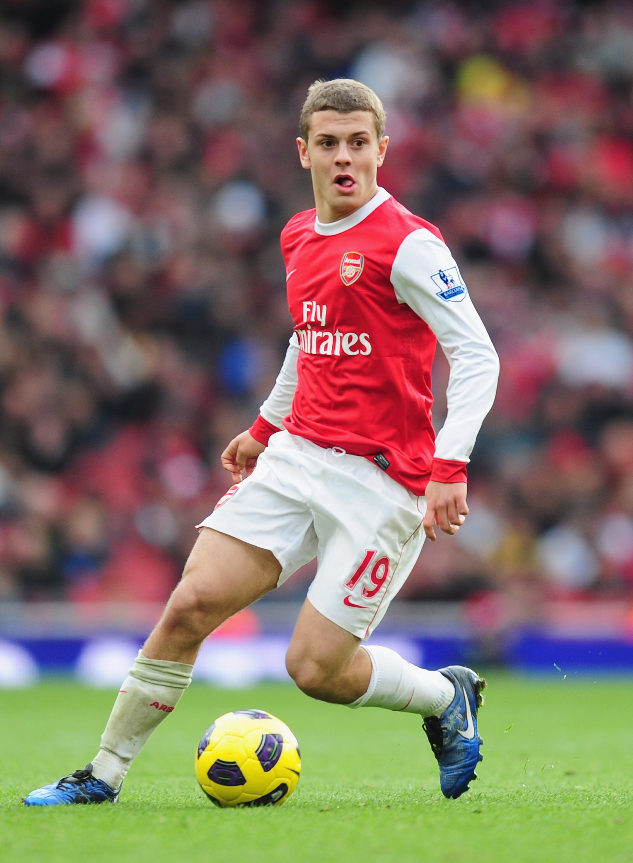 LONDON, ENGLAND - NOVEMBER 07:  Jack Wilshere of Arsenal in action during the Barclays Premier League match between Arsenal and Newcastle United at the Emirates Stadium on November 7, 2010 in London, England.  (Photo by Mike Hewitt/Getty Images)