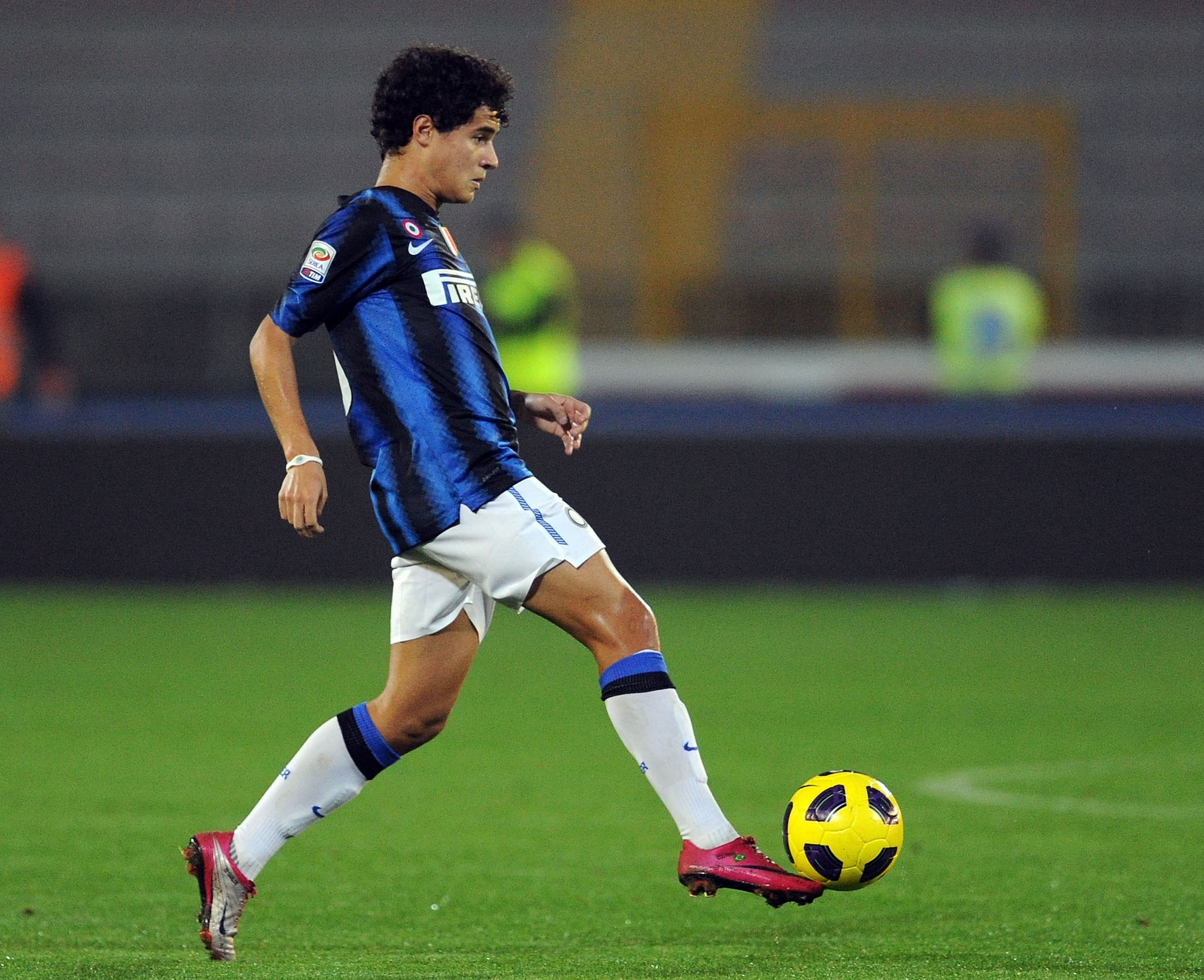 LECCE, ITALY - NOVEMBER 10:  Coutinho of Inter Milan in action during the Serie A match between Lecce and Inter Milan at Stadio Via del Mare on November 10, 2010 in Lecce, Italy.  (Photo by Giuseppe Bellini/Getty Images)