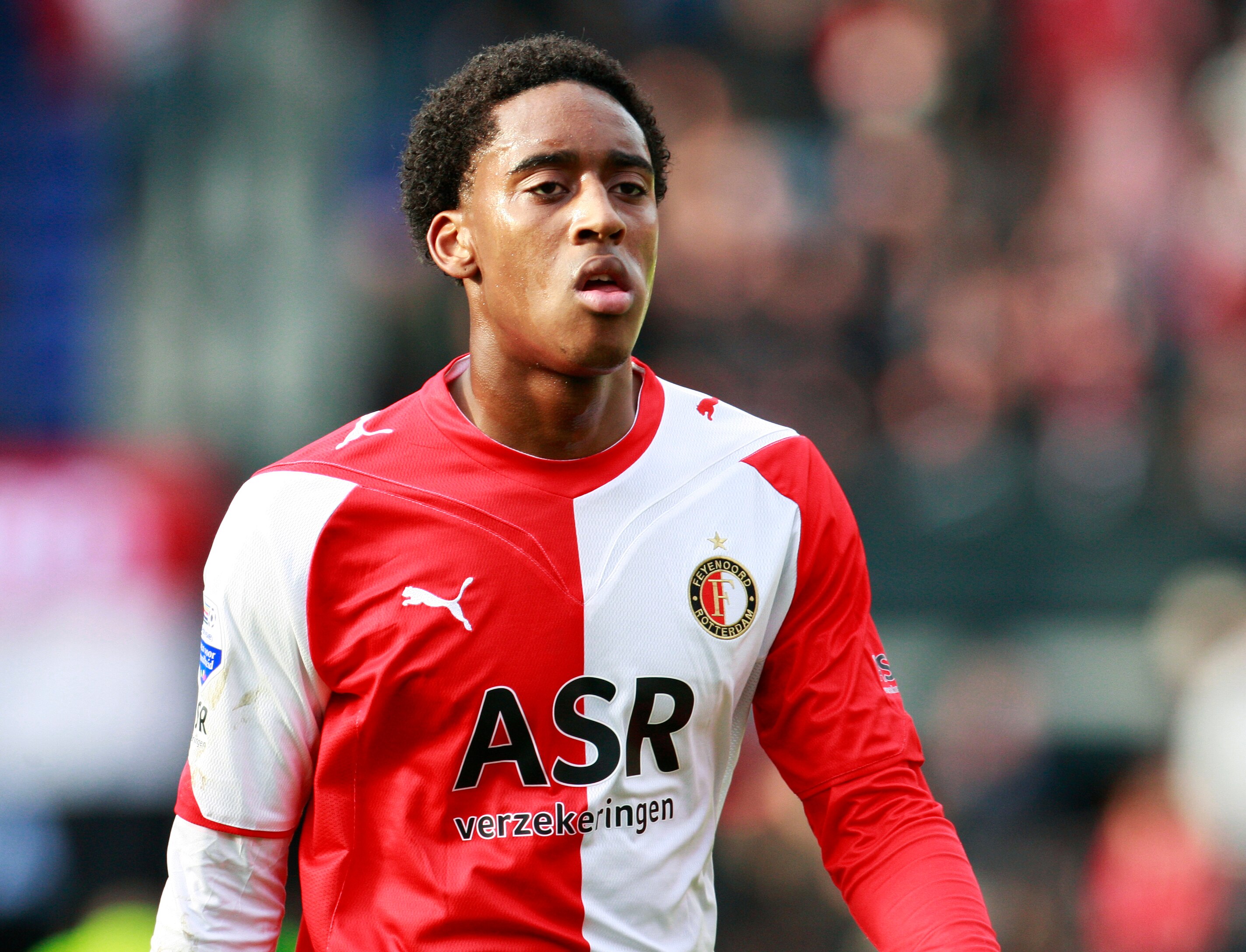 ROTTERDAM, NETHERLANDS - NOVEMBER 22:  Leroy Fer of Feyenoord during the Eredivisie match between Feyenoord and FC Utrecht held on November 22, 2009 at the Feijenoord 'De Kuip' Stadion, in Rotterdam, Netherlands. The match ended in a 0-0 draw. (Photo by A