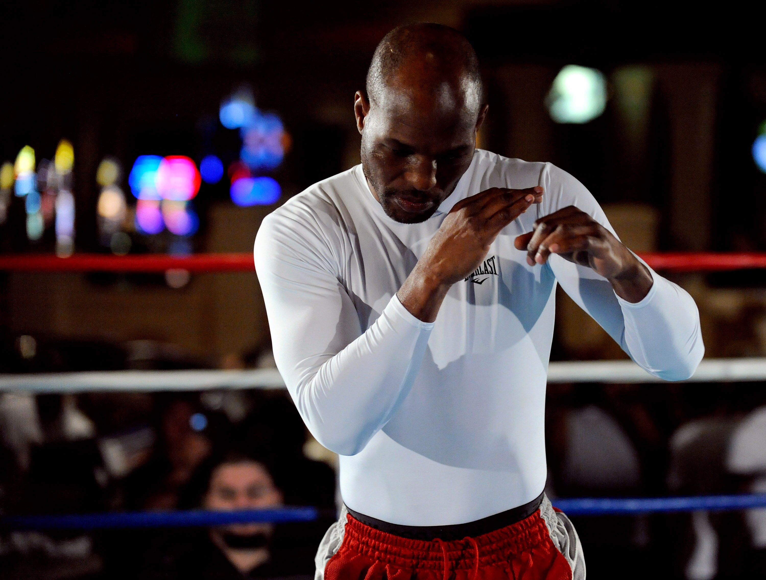 LAS VEGAS - MARCH 30:  Boxer Bernard Hopkins works out at the Mandalay Bay Resort & Casino March 30, 2010 in Las Vegas, Nevada. Hopkins will face Roy Jones Jr. in a light heavyweight bout on April 3 in Las Vegas.  (Photo by Ethan Miller/Getty Images)