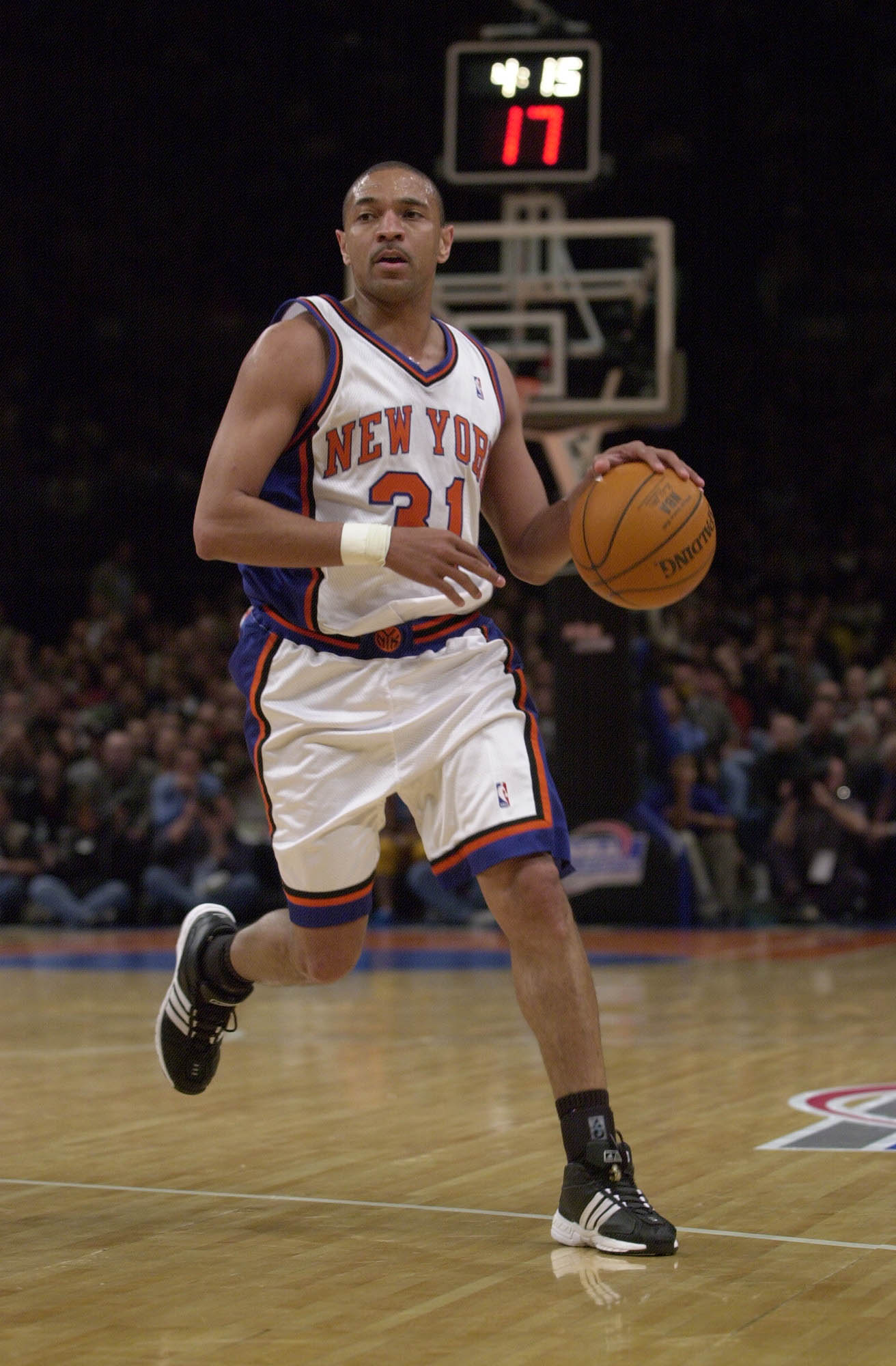 26 Apr 2001:  Mark Jackson #31 of the New York Knicks in action during game two of the NBA Playoffs against the Toronto Raptors at Madison Square Garden in New York, New York.  The Raptors won 94-74.  DIGITAL IMAGE.  Mandatory Credit:  Ezra O. Shaw/Allspo