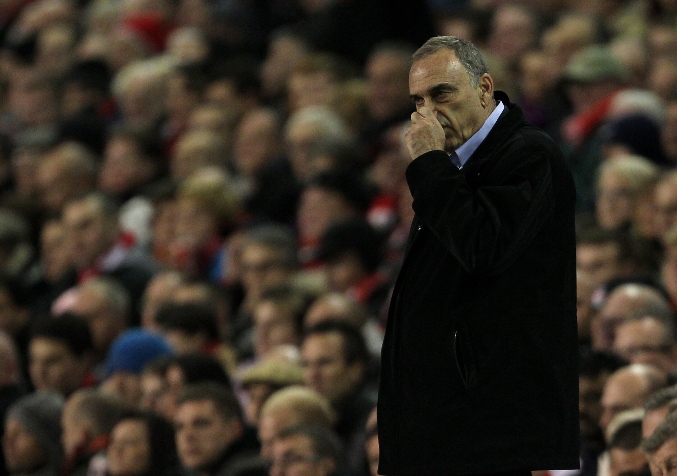 LIVERPOOL, ENGLAND - NOVEMBER 20: West Ham United Manager Avram Grant watches the action during the Barclays Premier League match between Liverpool and West Ham United at Anfield on November 20, 2010 in Liverpool, England. (Photo by Alex Livesey/Getty I LIVERPOOL, ENGLAND - NOVEMBER 20: West Ham United Manager Avram Grant watches the action during the Barclays Premier League match between Liverpool and West Ham United at Anfield on November 20, 2010 in Liverpool, England. (Photo by Alex Livesey/Getty I