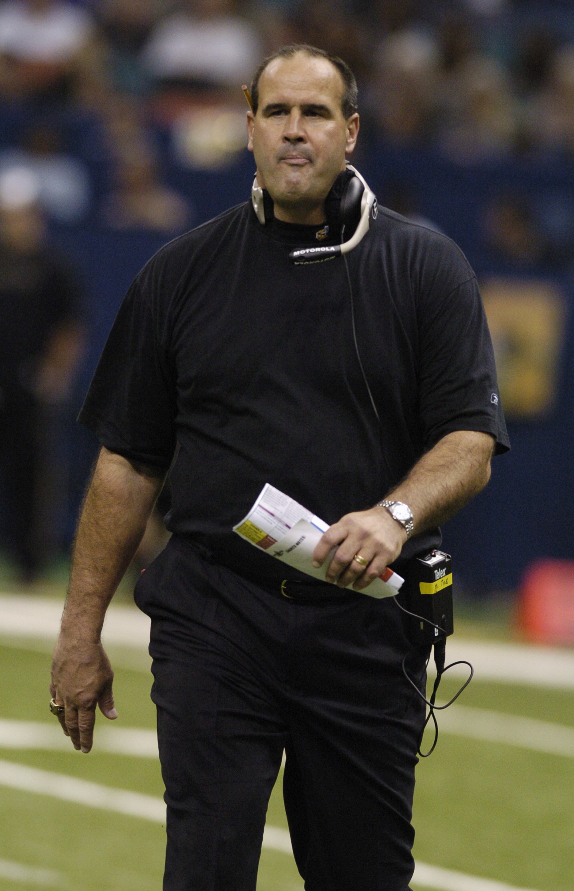 NEW ORLEANS - OCTOBER 17:  Head coach Mike Tice of the Minnesota Vikings watches the action during the game against the New Orleans Saints at the Superdome on October 17, 2004 in New Orleans, Louisiana.  Minnesota defeated New Orleans 38-31. (Photo by Chr