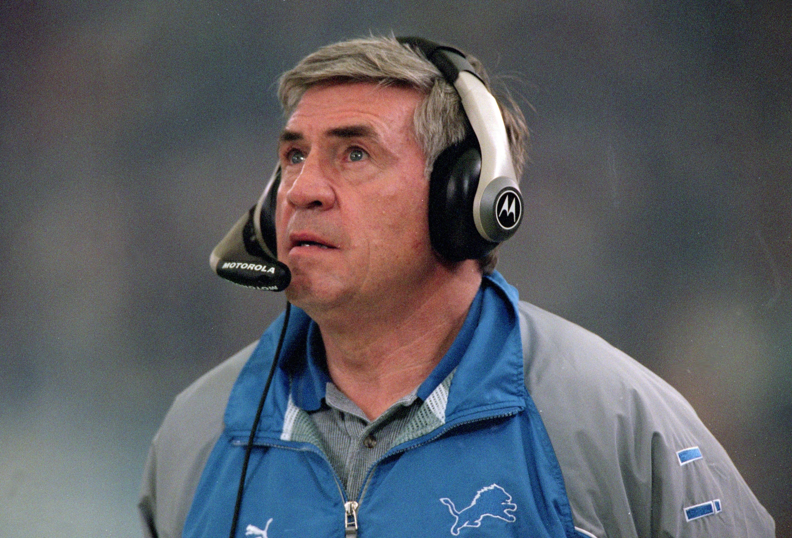 23 Nov 2000: Head Coach Gary Moeller of the Detroit Lions looks on from the sidelines during the game against the New England Patriots at the Pontiac Silverdome in Pontiac, Michigan. The Lions defeated the Patriots 34-9.Mandatory Credit: Tom Pidgeon /A 23 Nov 2000: Head Coach Gary Moeller of the Detroit Lions looks on from the sidelines during the game against the New England Patriots at the Pontiac Silverdome in Pontiac, Michigan. The Lions defeated the Patriots 34-9.Mandatory Credit: Tom Pidgeon /A