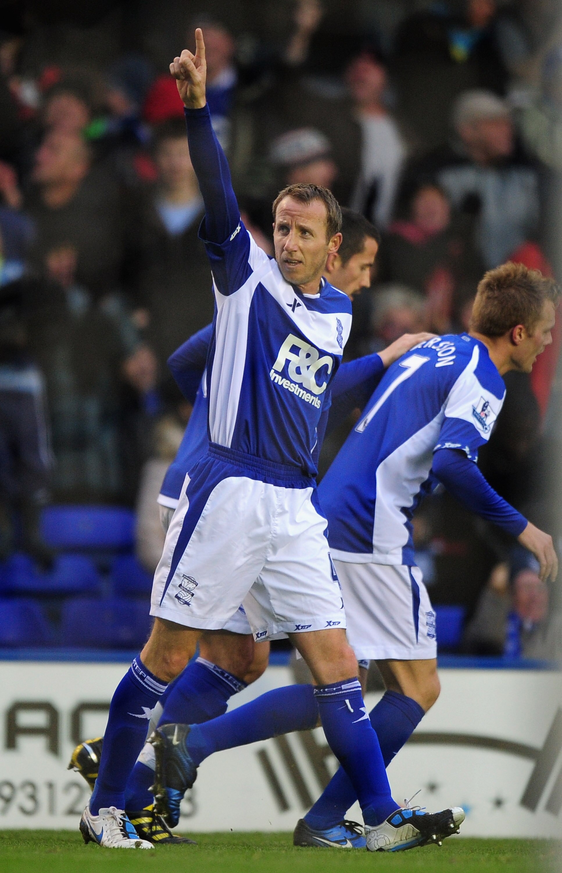 BIRMINGHAM, ENGLAND - NOVEMBER 20:  Lee Bowyer of Birmingham City celebrates scoring the opening goal during the Barclays Premier League match between Birmingham City and Chelsea at St Andrews on November 20, 2010 in Birmingham, England.  (Photo by Shaun
