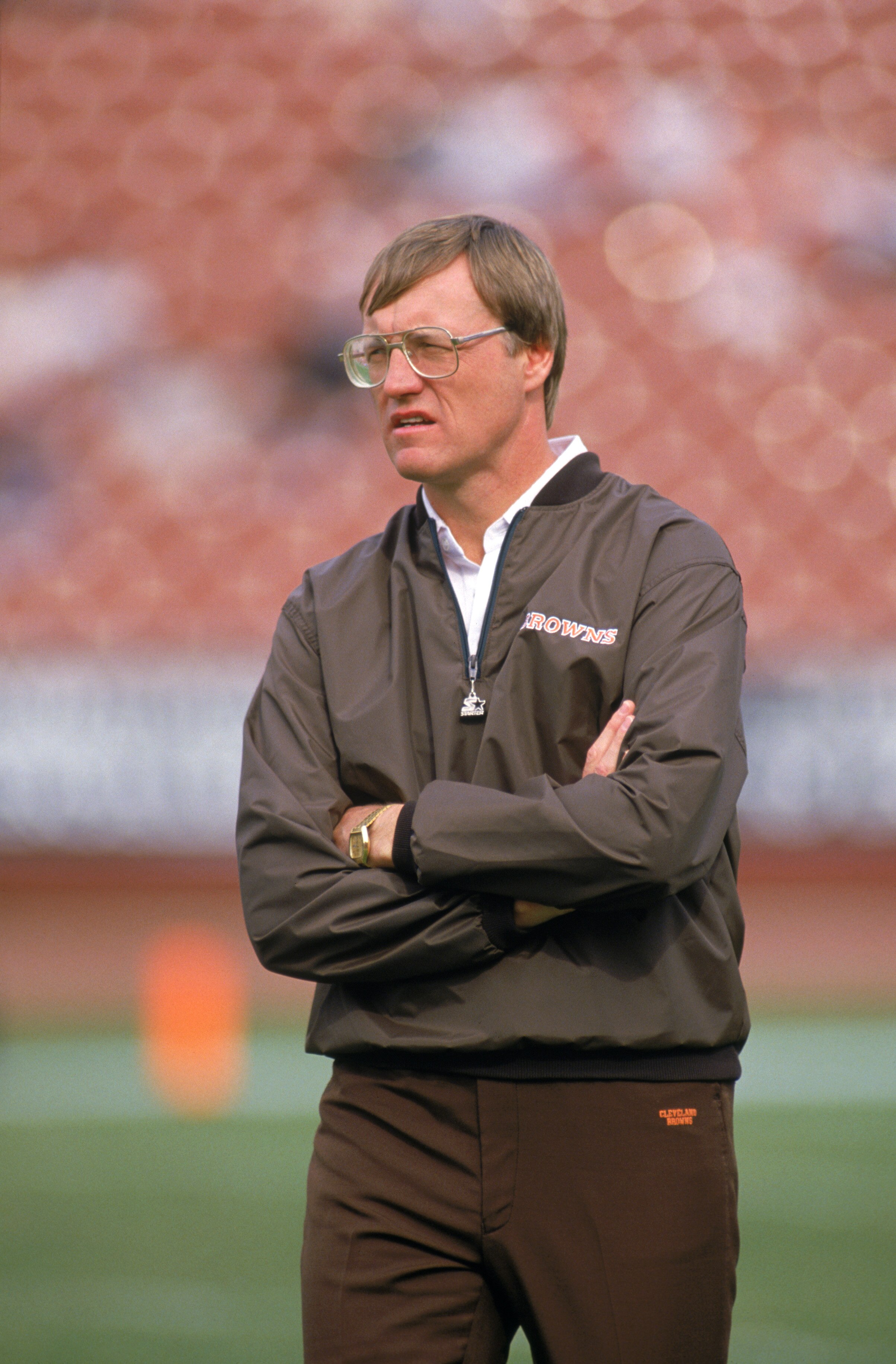 LOS ANGELES - NOVEMBER 16:  Head coach Marty Schottenheimer of the Cleveland Browns looks on during a game against the Los Angeles Raiders at the Los Angeles Memorial Coliseum on November 16, 1986 in Los Angeles, California.  The Raiders won 27-14.  (Phot