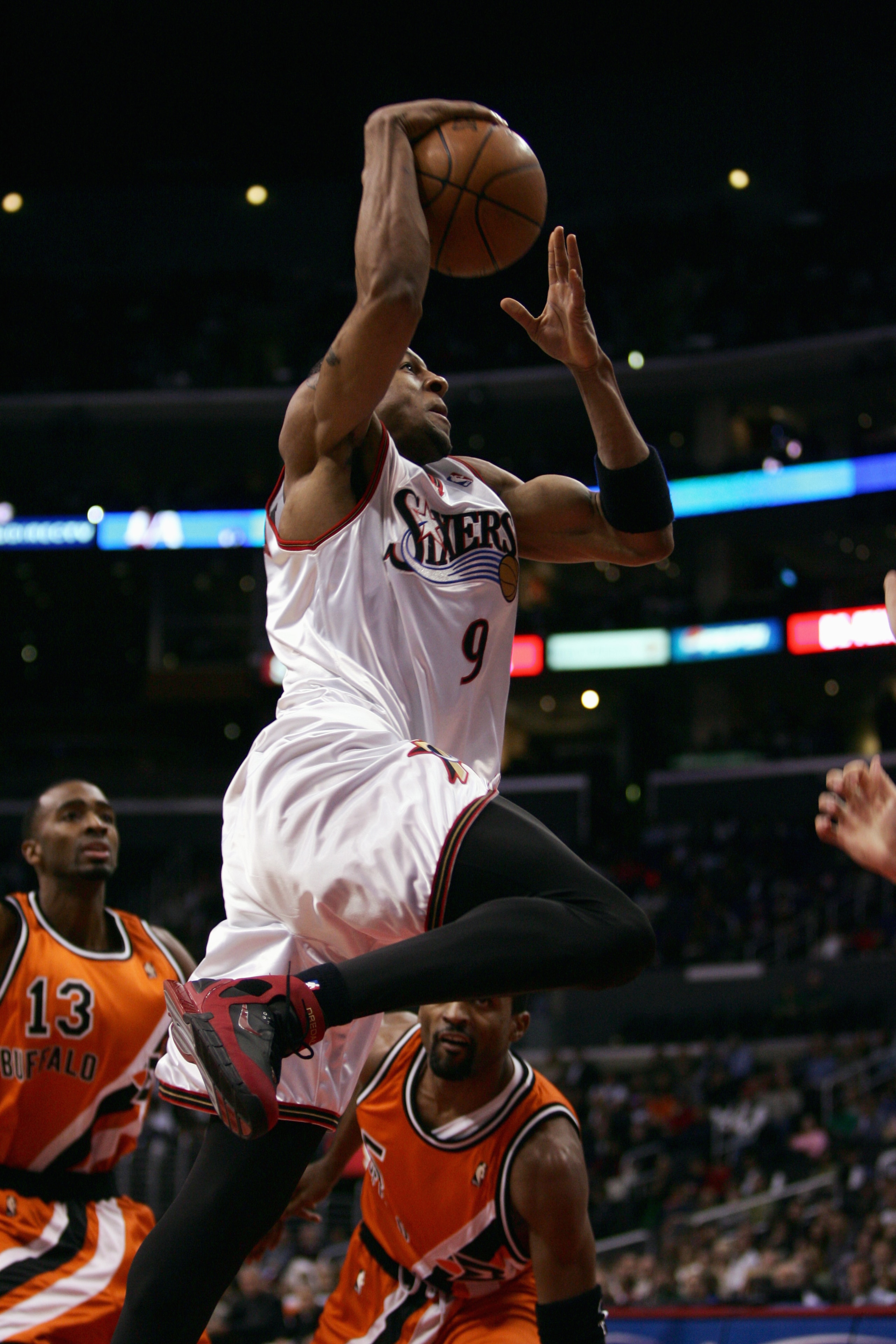 LOS ANGELES - MARCH 17:  Andre Iguodala #9 of the Philadelphia 76ers takes the ball to the basket during a game against the Los Angeles Clippers at the Staples Center on March 17, 2006 in Los Angeles, California.  The Clippers won 99-89.  NOTE TO USER: Us