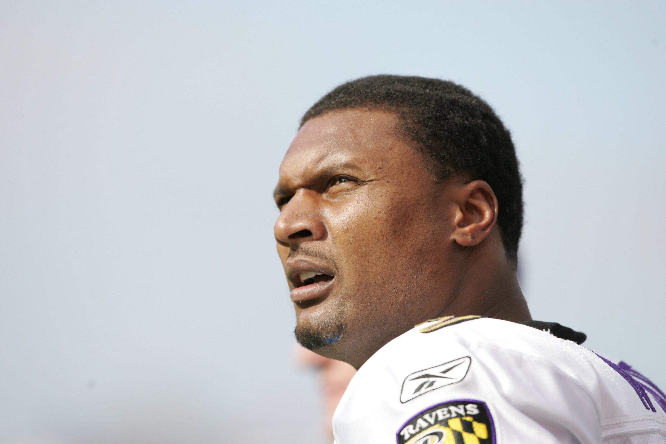 NASHVILLE, TN - NOVEMBER 12:  Steve McNair #9 of the Baltimore Ravens looks on against the Tennessee Titans on November 12, 2006 at LP Field in Nashville, Tennessee.  The Ravens won 27-26.  (Photo by Andy Lyons/Getty Images)