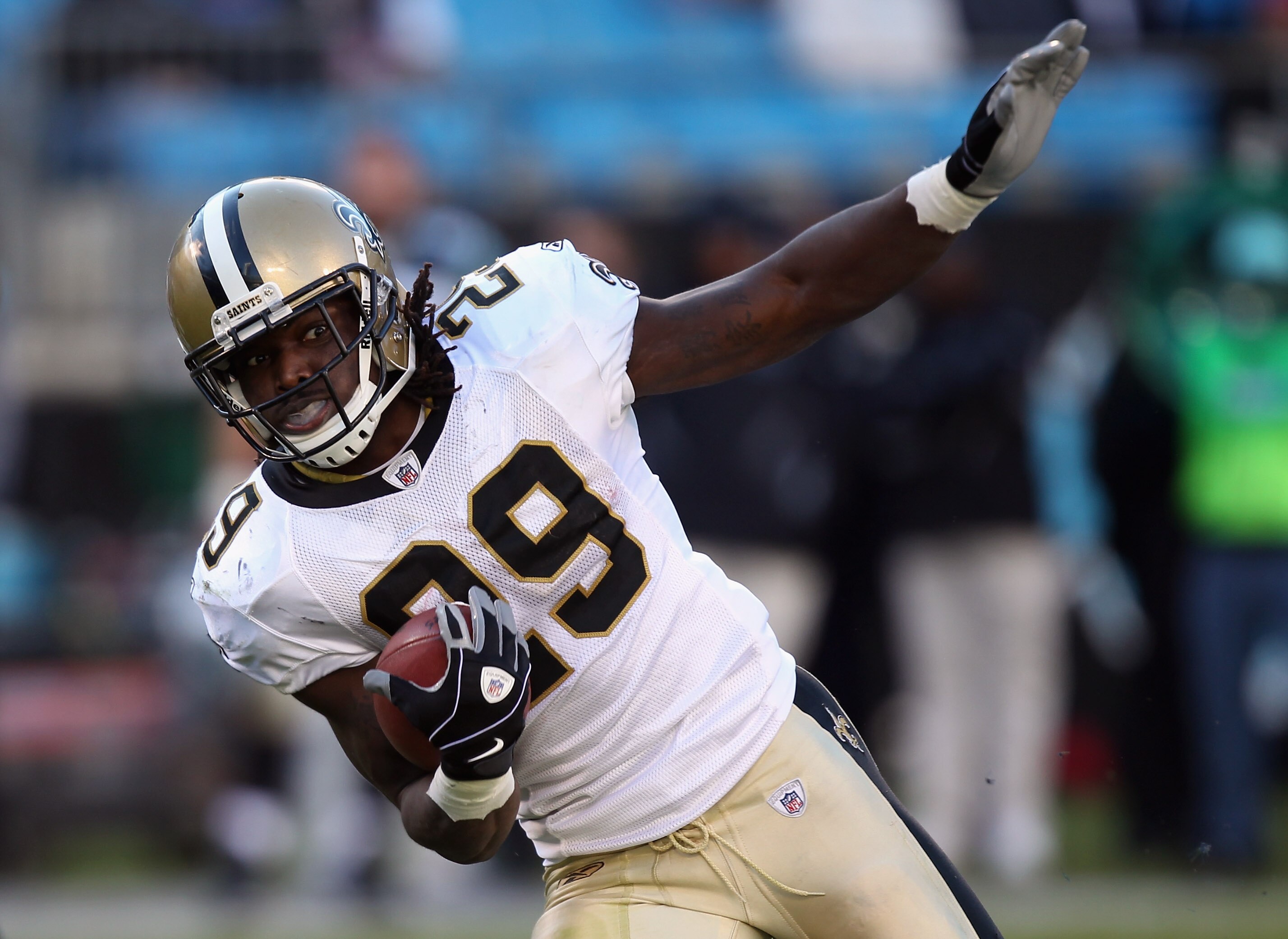CHARLOTTE, NC - NOVEMBER 07:  Chris Ivory #29 of the New Orleans Saints against the Carolina Panthers during their game at Bank of America Stadium on November 7, 2010 in Charlotte, North Carolina.  (Photo by Streeter Lecka/Getty Images)