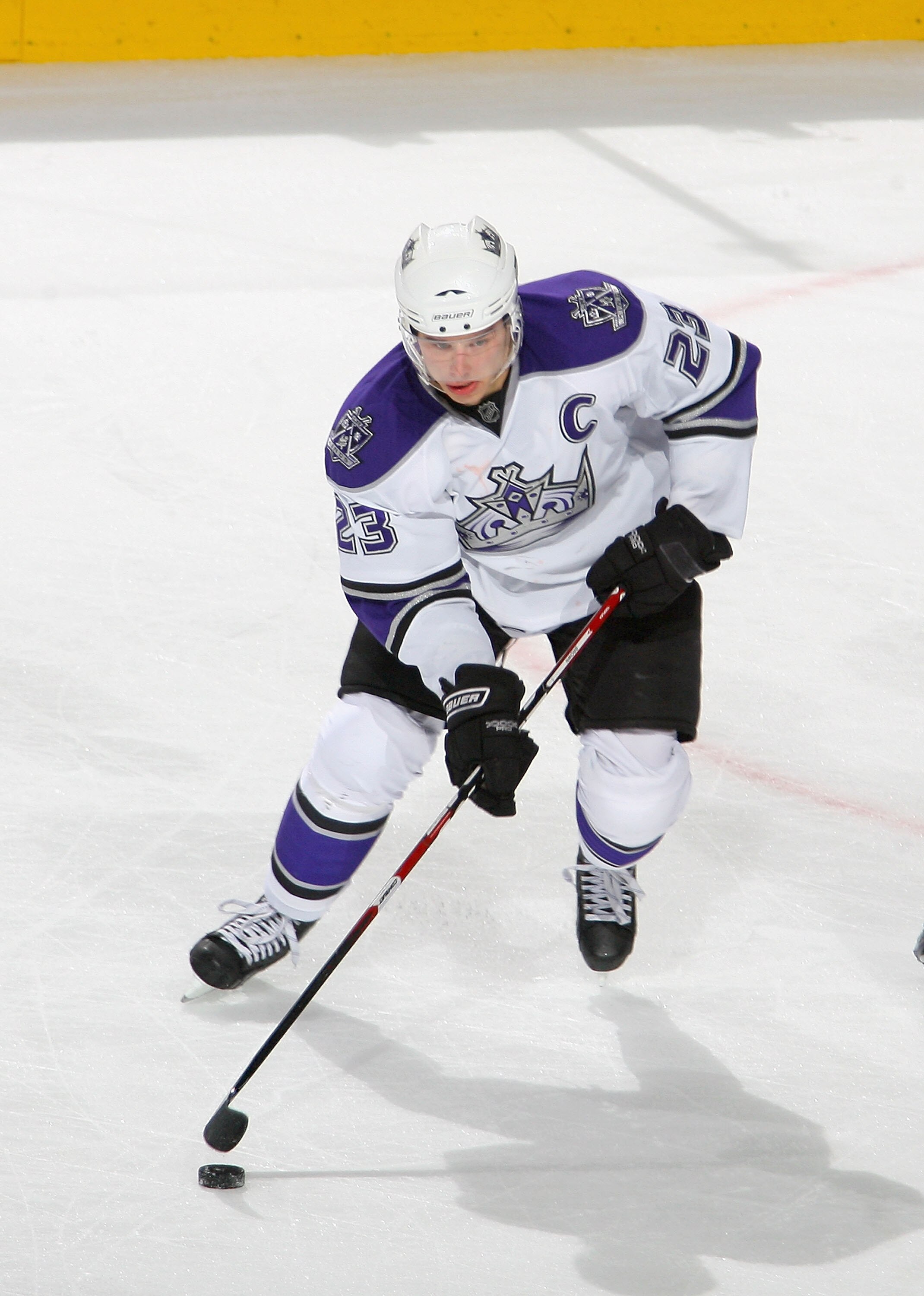 BUFFALO, NY - NOVEMBER 19: Dustin Brown #23 of the Los Angeles Kings shoots against the Buffalo Sabres at HSBC Arena on November 19, 2010 in Buffalo, New York.  (Photo by Rick Stewart/Getty Images)