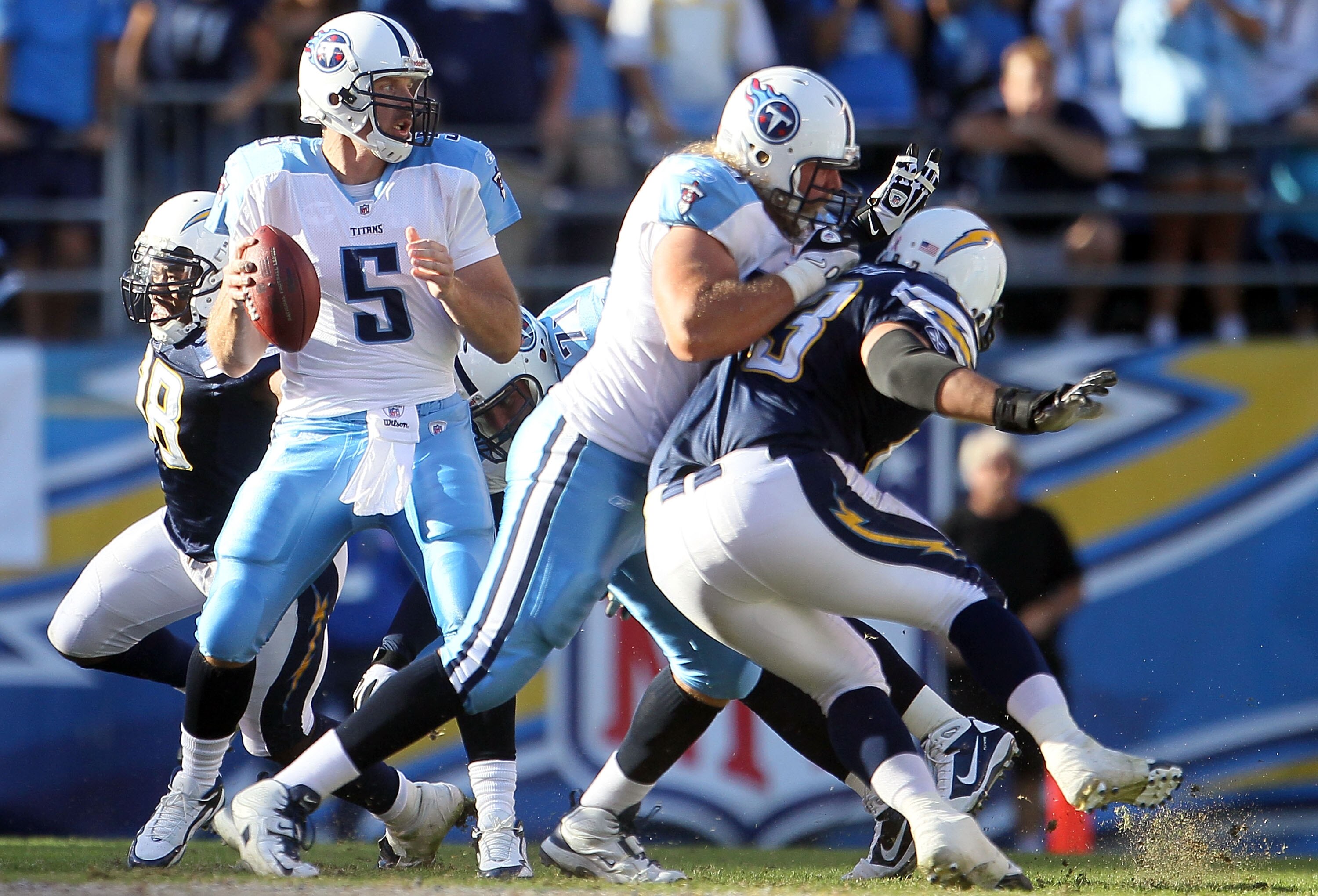 SAN DIEGO - OCTOBER 31:  Quarterback Kerry Collins #5 of the Tennessee Titans drops back to pass against the San Diego Chargers in the game at Qualcomm Stadium on October 31, 2010 in San Diego, California.  (Photo by Jeff Gross/Getty Images)