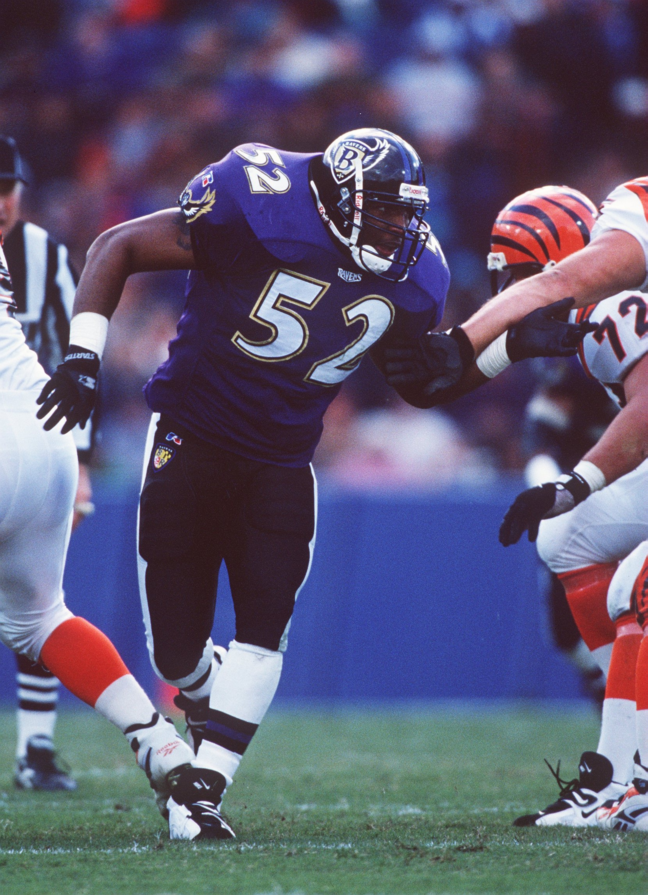 3 Nov 1996:  Linebacker Ray Lewis of the Baltimore Ravens in action during the Ravens 24-21 loss to the Cincinnati Bengals at Memorial Stadium in Baltimore, Maryland. Mandatory Credit: Doug Pensinger/ALLSPORT