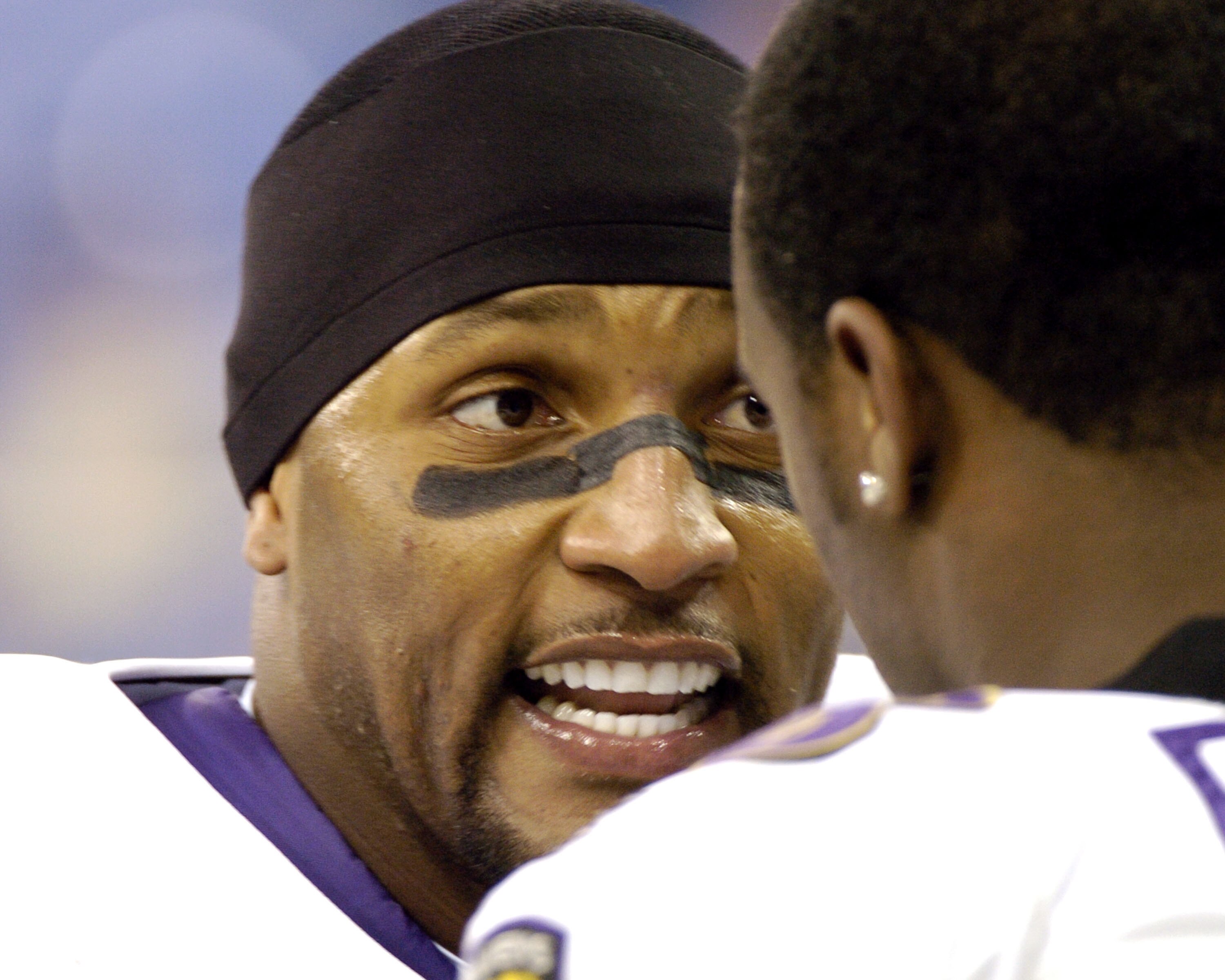 Baltimore Ravens linebacker Ray Lewis motivates his teammates against the Indianapolis Colts  in the RCA Dome Dec. 19, 2004.  The Colts defeated the Ravens 20 to 10.  (Photo by Al Messerschmidt/Getty Images)