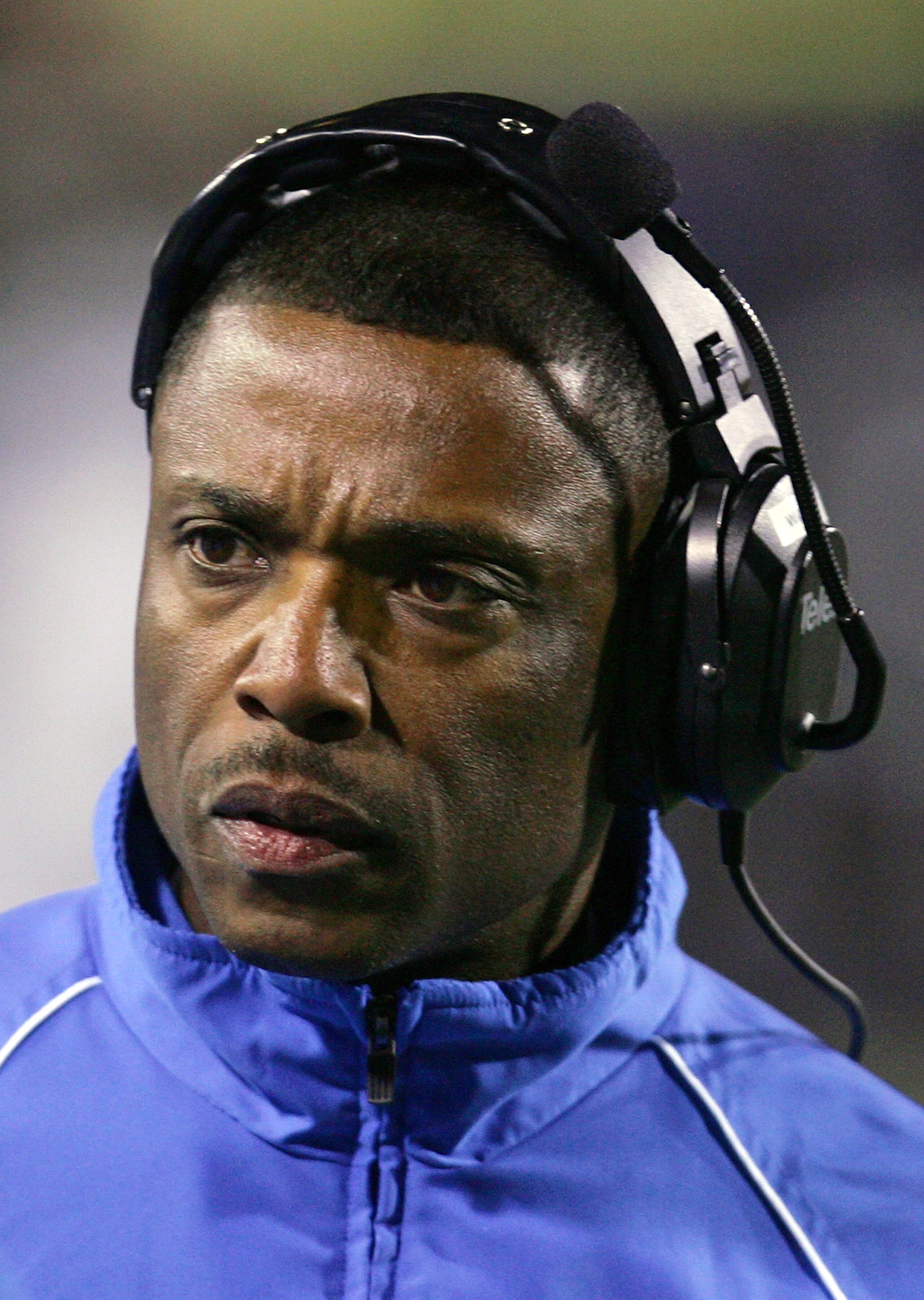 LAS VEGAS - DECEMBER 22: UCLA Bruins head coach DeWayne Walker watches his team take on the Brigham Young University Cougars in the Pioneer Las Vegas Bowl December 22, 2007 in Las Vegas, Nevada. (Photo by Ethan Miller/Getty Images) LAS VEGAS - DECEMBER 22: UCLA Bruins head coach DeWayne Walker watches his team take on the Brigham Young University Cougars in the Pioneer Las Vegas Bowl December 22, 2007 in Las Vegas, Nevada. (Photo by Ethan Miller/Getty Images)