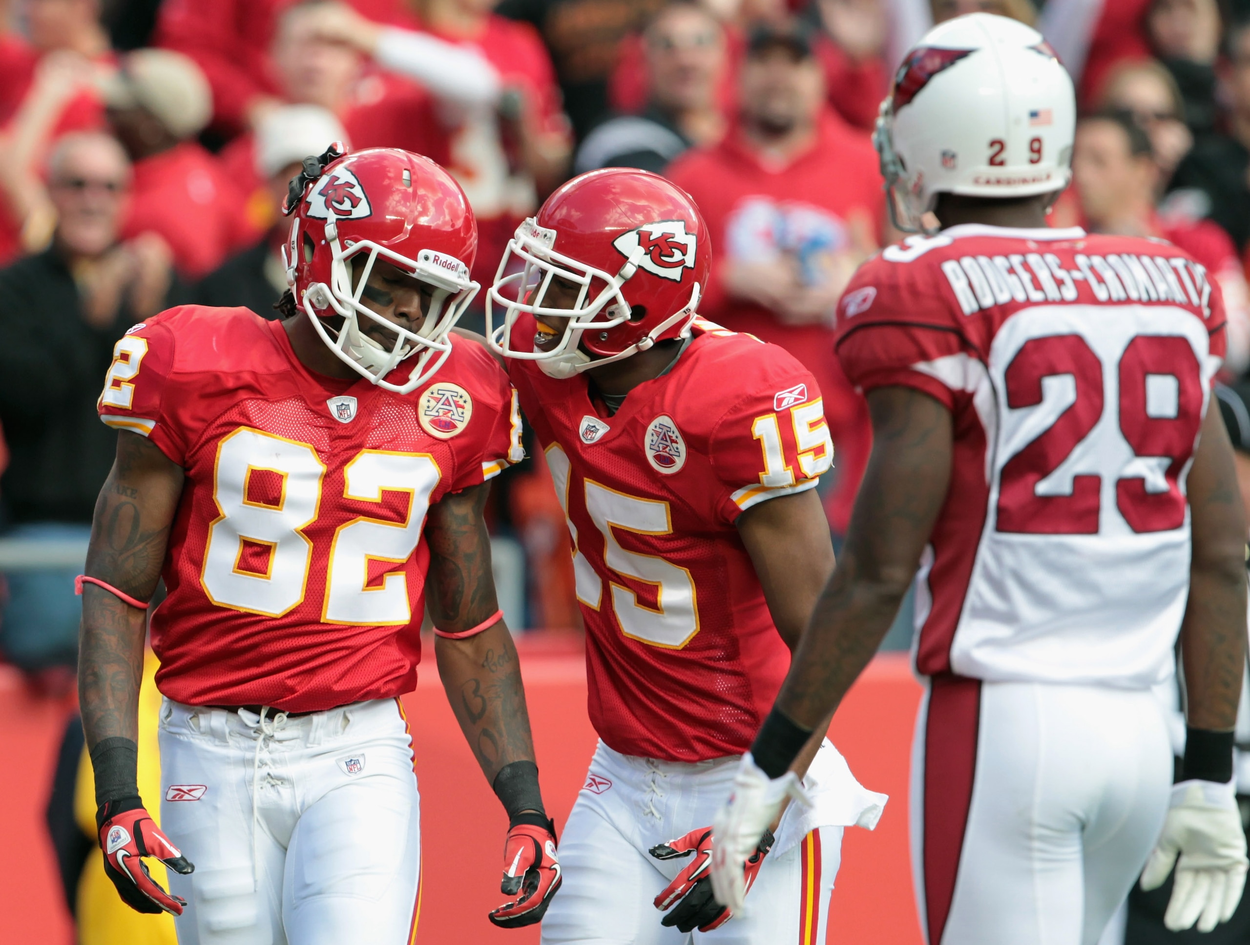KANSAS CITY, MO - NOVEMBER 21:  Verran Tucker #15 of the Kansas City Chiefs congratulates Dwayne Bowe #82 after a touchdown during the game against the Arizona Cardinals at Arrowhead Stadium on November 21, 2010 in Kansas City, Missouri.  (Photo by Jamie 