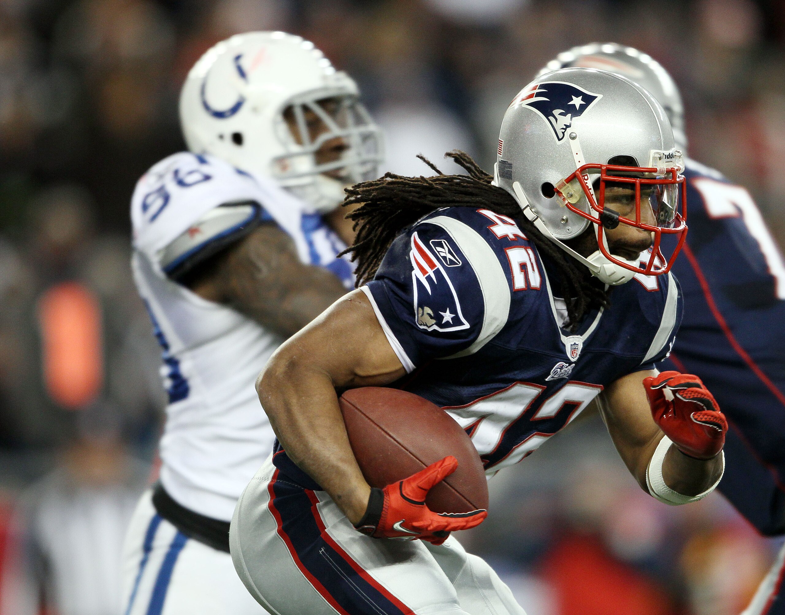 FOXBORO, MA - NOVEMBER 21:  BenJarvus Green-Ellis #42 of the New England Patriots carries the ball in the first half against the Indianapolis Colts on November 21, 2010 at Gillette Stadium in Foxboro, Massachusetts. The Patriots defeated the Colts 31-28.