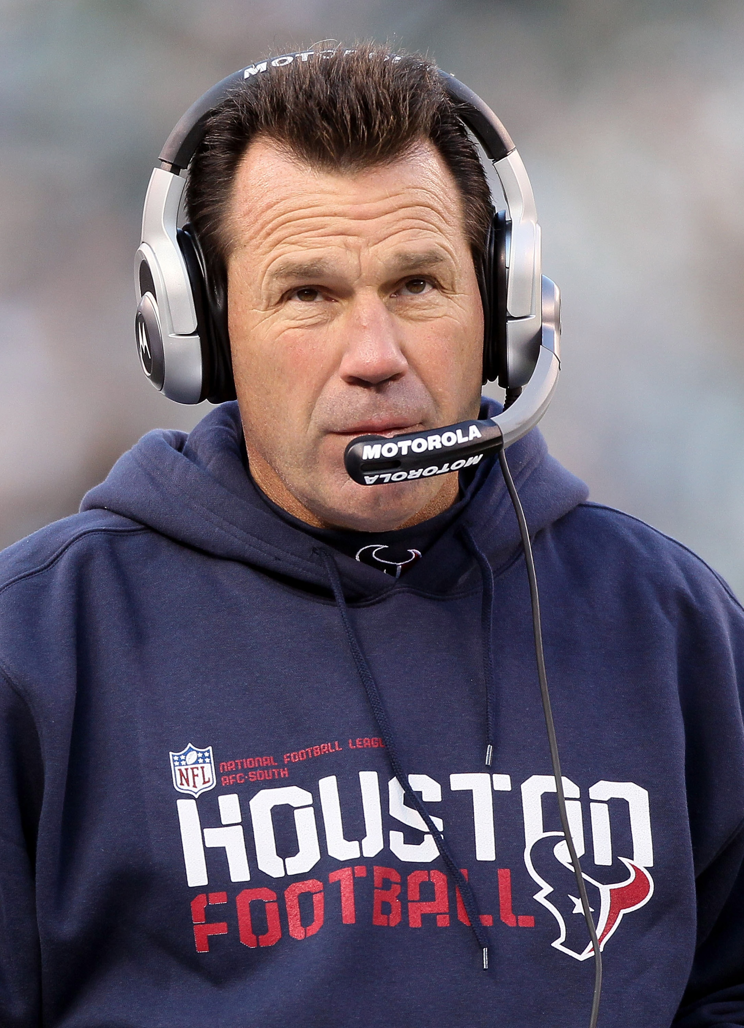 EAST RUTHERFORD, NJ - NOVEMBER 21: Head coach Gary Kubiak of the Houston Texans looks on against the New York Jets on November 21, 2010 at the New Meadowlands Stadium in East Rutherford, New Jersey. (Photo by Jim McIsaac/Getty Images) EAST RUTHERFORD, NJ - NOVEMBER 21: Head coach Gary Kubiak of the Houston Texans looks on against the New York Jets on November 21, 2010 at the New Meadowlands Stadium in East Rutherford, New Jersey. (Photo by Jim McIsaac/Getty Images)