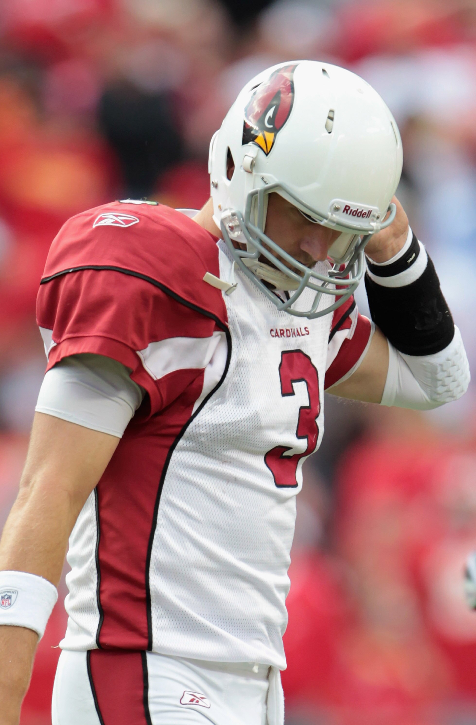 KANSAS CITY, MO - NOVEMBER 21:  Quarterback Derek Anderson #3 of the Arizona Cardinals walks off the field during the game against the Kansas City Chiefs on November 21, 2010  at Arrowhead Stadium in Kansas City, Missouri.  (Photo by Jamie Squire/Getty Im