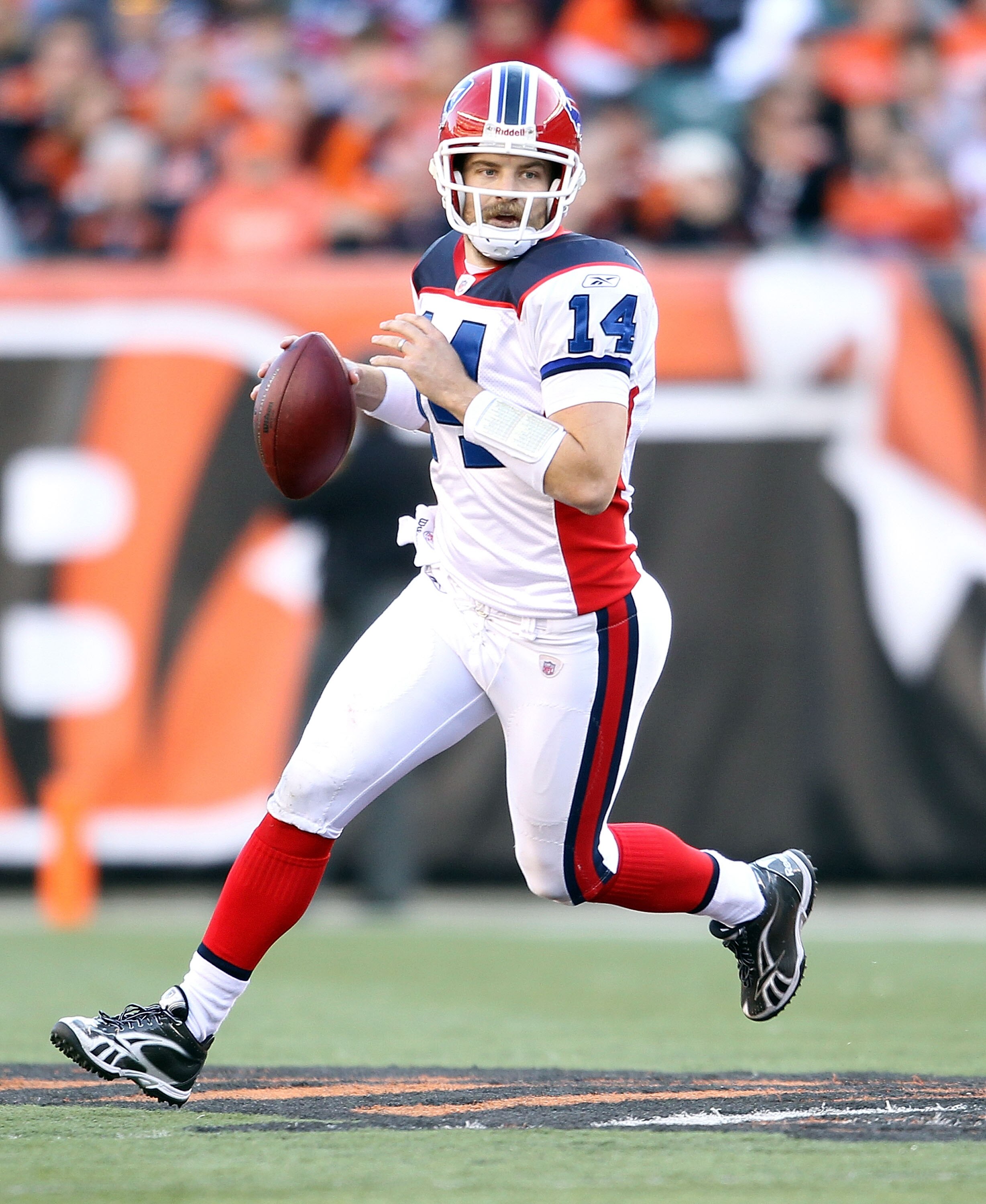 CINCINNATI - NOVEMBER 21:  Ryan Fitzpatrick #14 of the Buffalo Bills looks to pass the ball during NFL game against the Cincinnati Bengals at Paul Brown Stadium on November 21, 2010 in Cincinnati, Ohio.  (Photo by Andy Lyons/Getty Images)