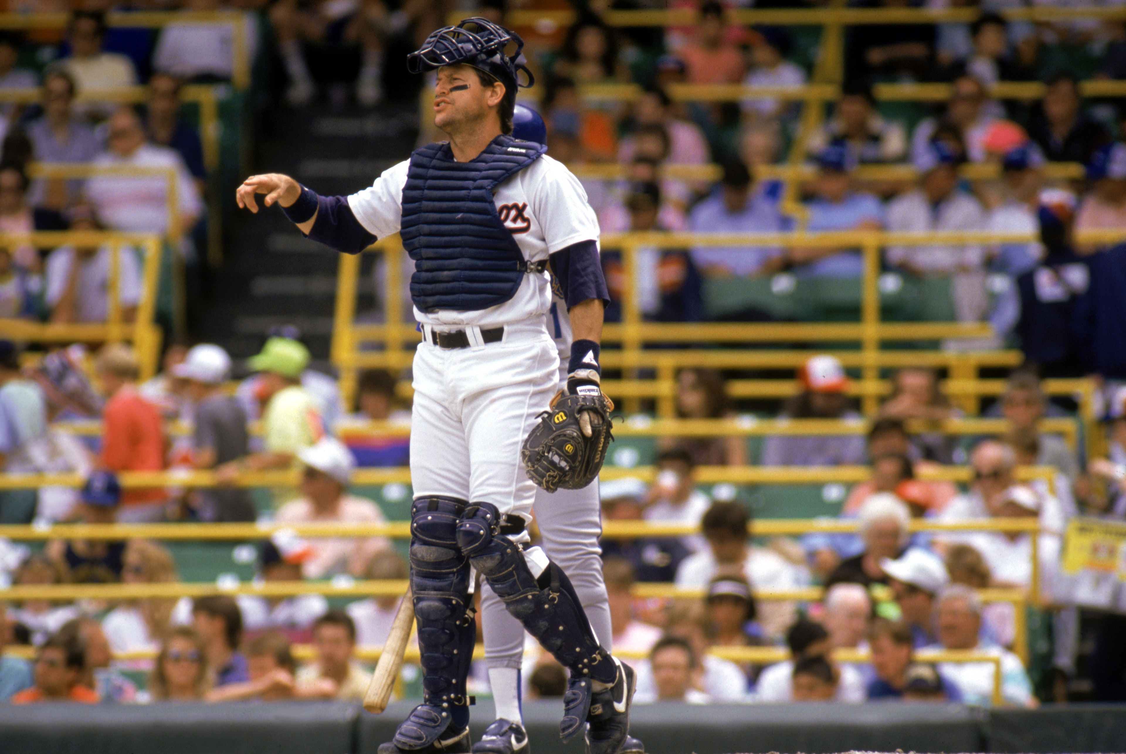 1990:  Carlton Fisk of the Chicago White Sox reacts to the call during the 1990 season. (Photo by: Jonathan Daniel/Getty Images)
