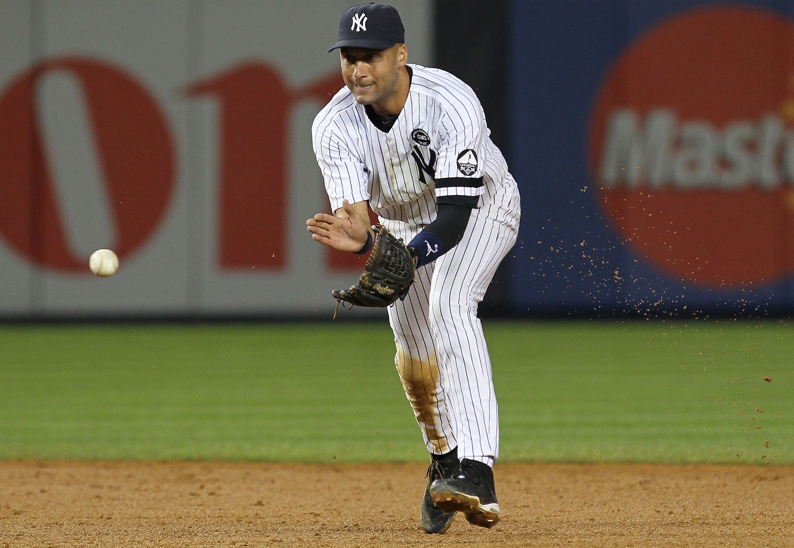 NEW YORK - SEPTEMBER 21: Derek Jeter #2 of the New York Yankees in action against the Tampa Bay Rays during their game on September 21, 2010 at Yankee Stadium in the Bronx borough of New York City. (Photo by Al Bello/Getty Images) NEW YORK - SEPTEMBER 21: Derek Jeter #2 of the New York Yankees in action against the Tampa Bay Rays during their game on September 21, 2010 at Yankee Stadium in the Bronx borough of New York City. (Photo by Al Bello/Getty Images)