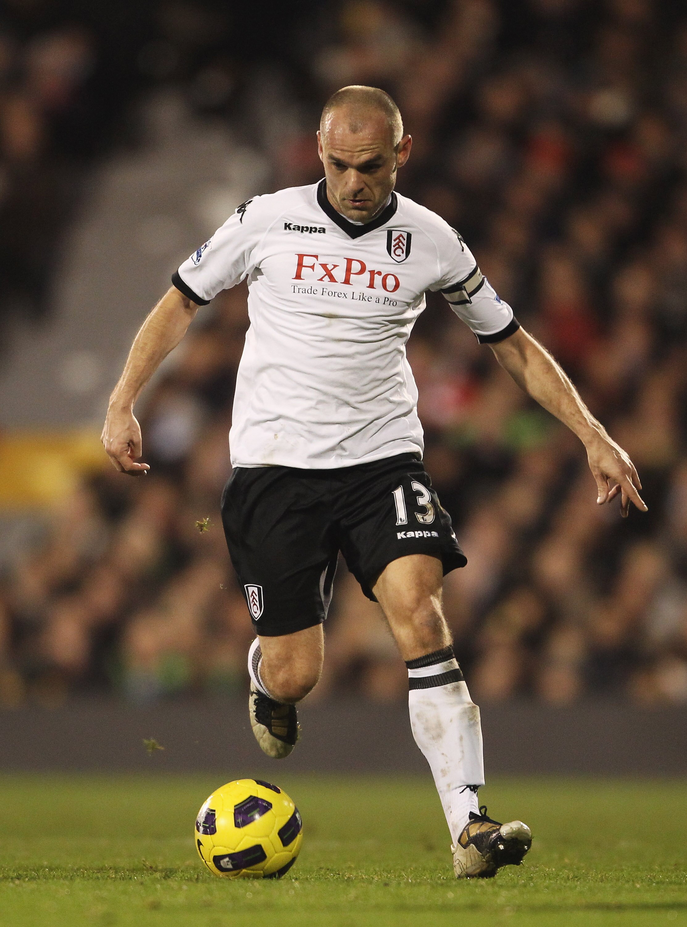 LONDON, ENGLAND - NOVEMBER 21:  Danny Murphy of Fulham in action during the Barclays Premier League match between Fulham and Manchester City at Craven Cottage on November 21, 2010 in London, England.  (Photo by Scott Heavey/Getty Images)